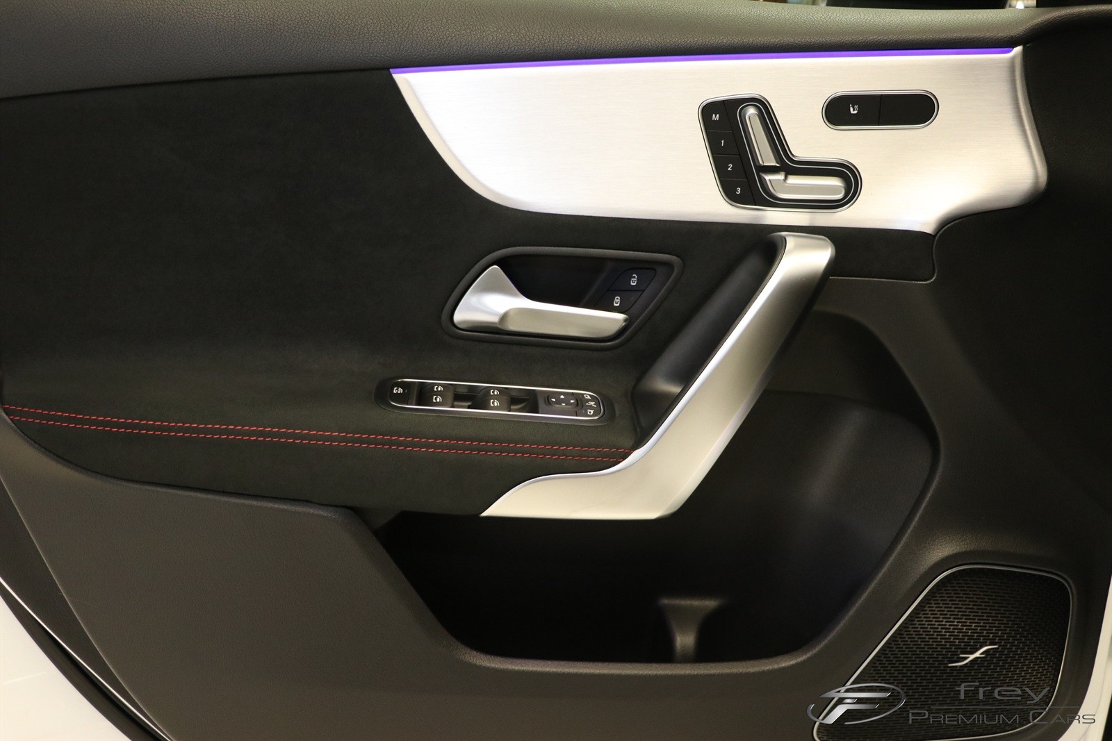 MERCEDES-BENZ A 45 S AMG 4Matic+ Speedshift-image-17