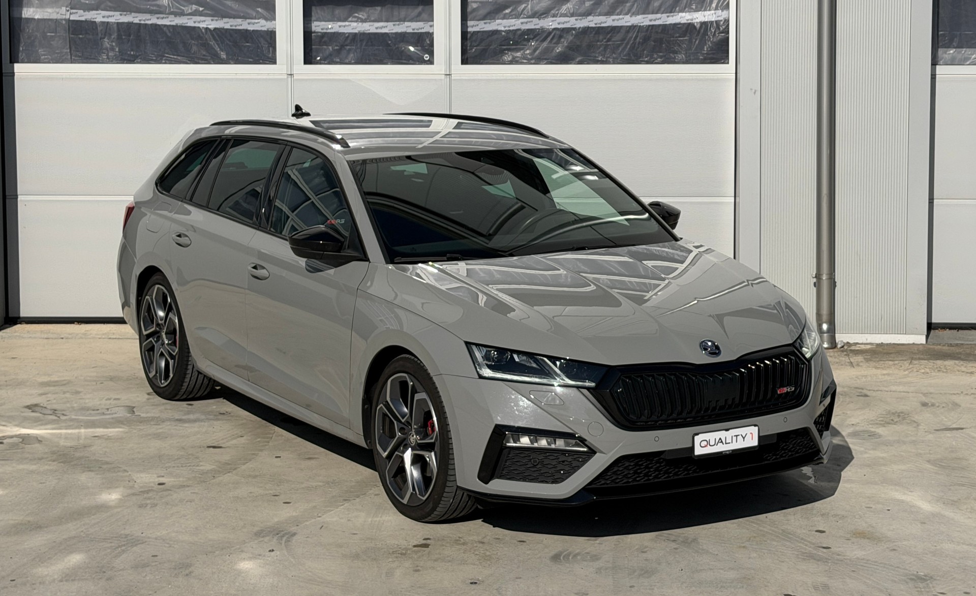 SKODA Octavia Combi 2.0 TDI DSG RS 4x4-image-0