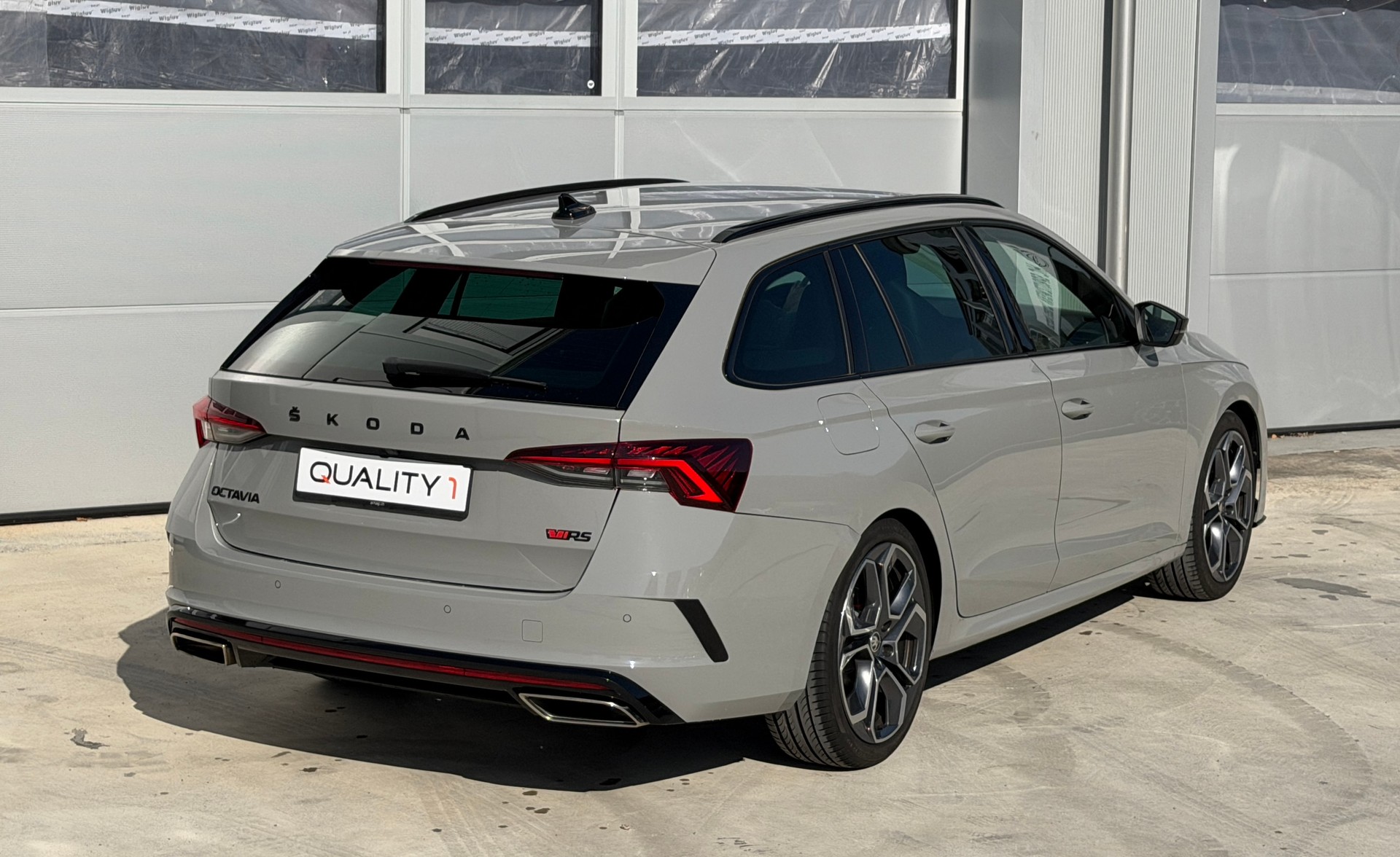 SKODA Octavia Combi 2.0 TDI DSG RS 4x4-image-3