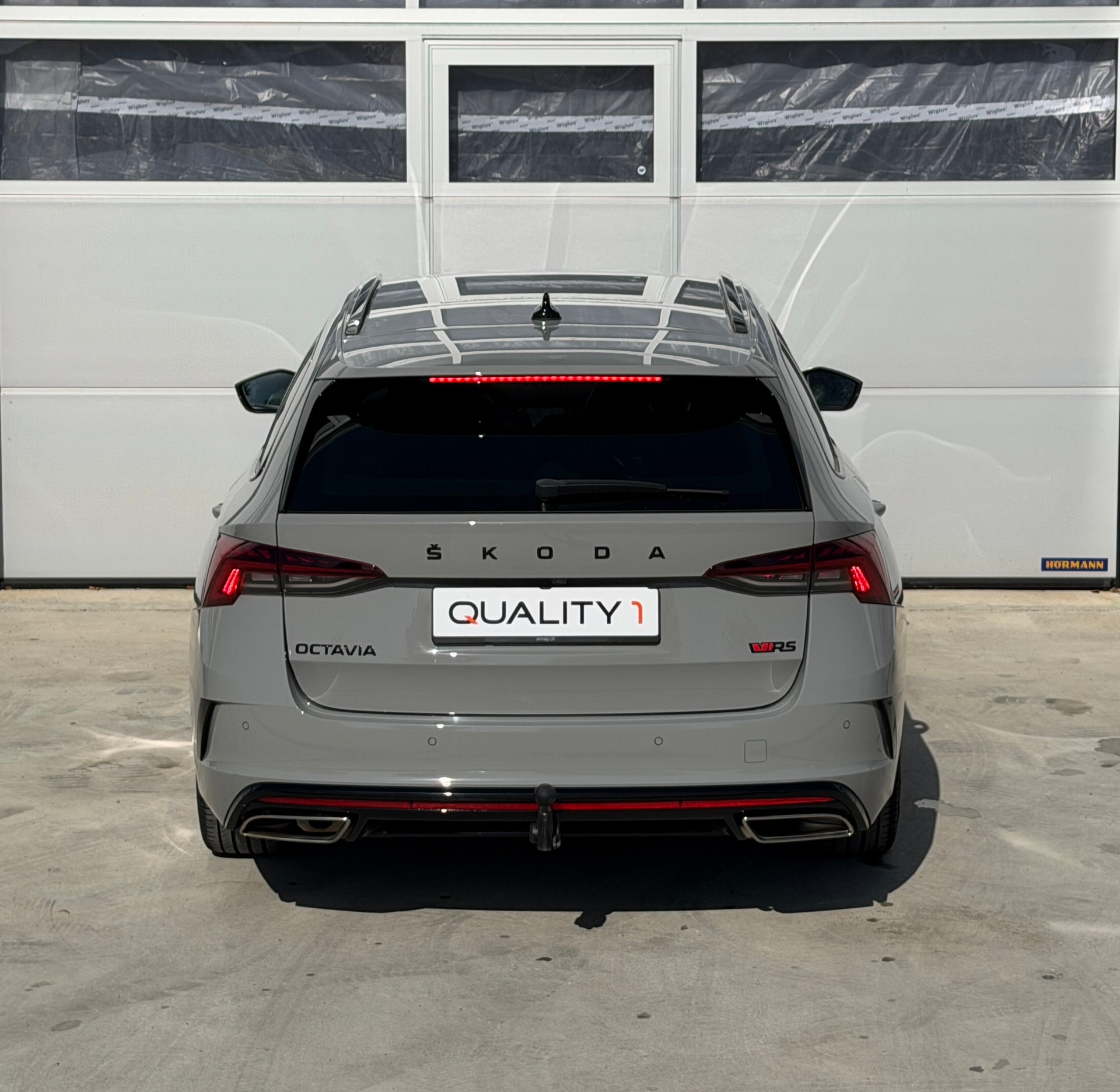 SKODA Octavia Combi 2.0 TDI DSG RS 4x4-image-4