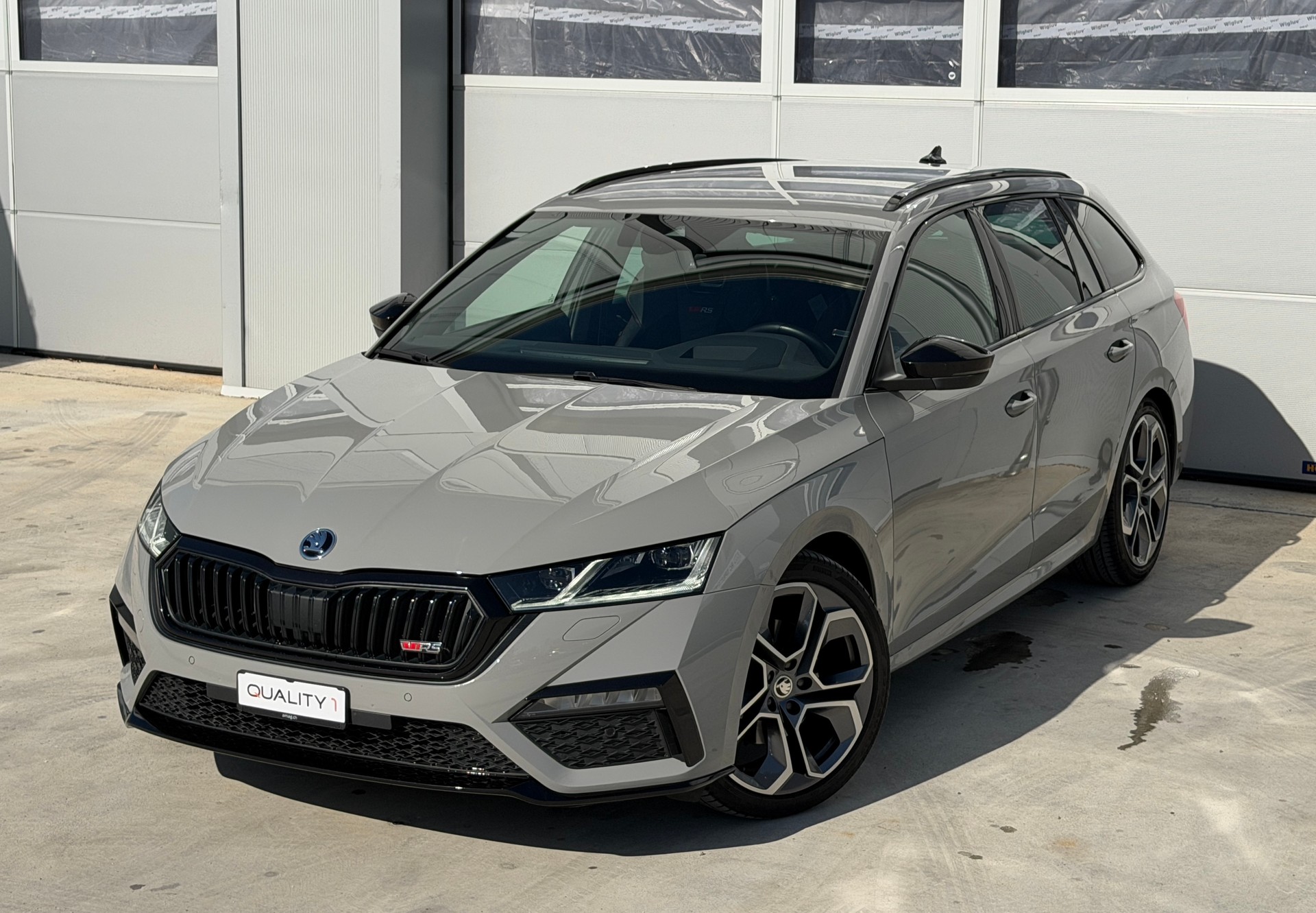SKODA Octavia Combi 2.0 TDI DSG RS 4x4-image-6