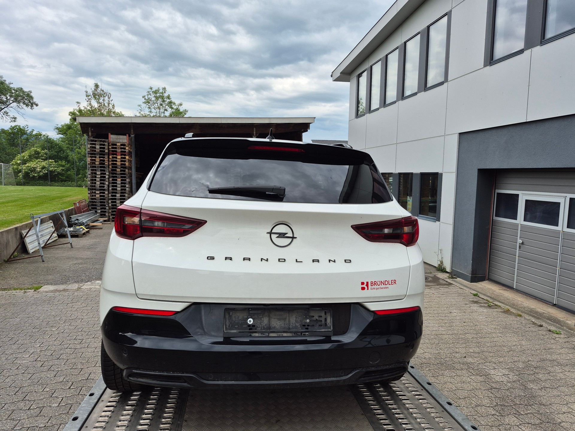 OPEL Grandland 1.5CDTi Edition Automatic-image-5