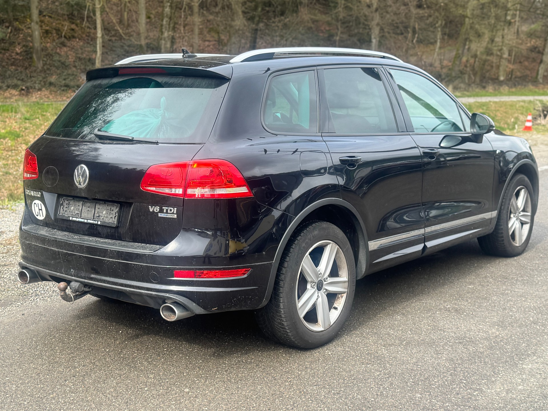 VW Touareg 3.0 TDI BlueMotion Technology Tiptronic-image-2
