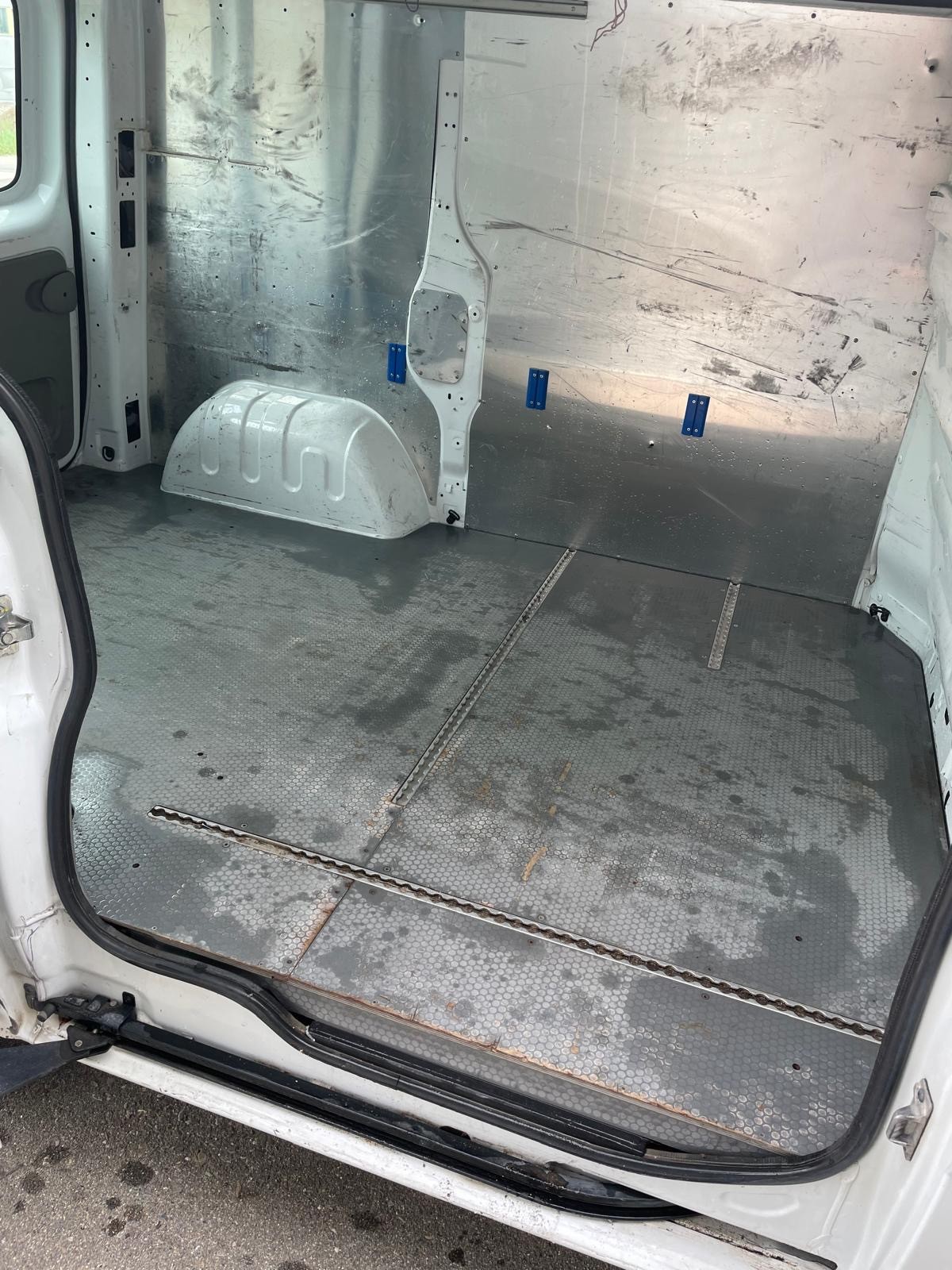 RENAULT Trafic 2.0 dCi 115 2.9t L1H1-image-6