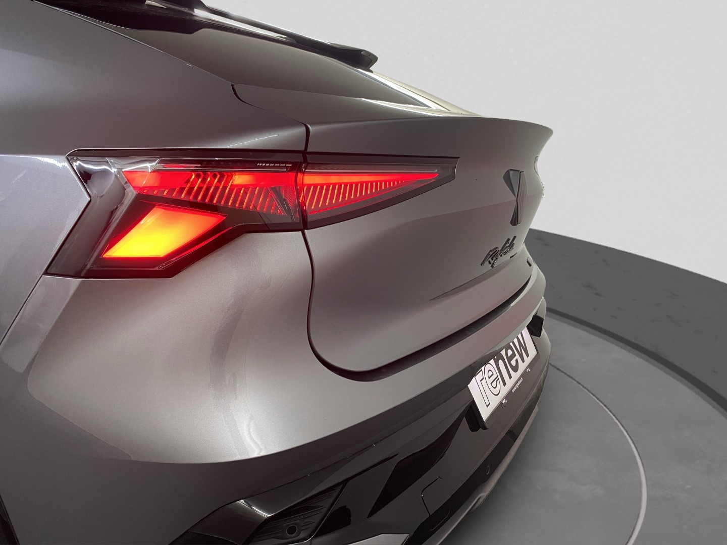 RENAULT Rafale 1.2 E-Tech Hybrid 200 Esprit Alpine-image-22