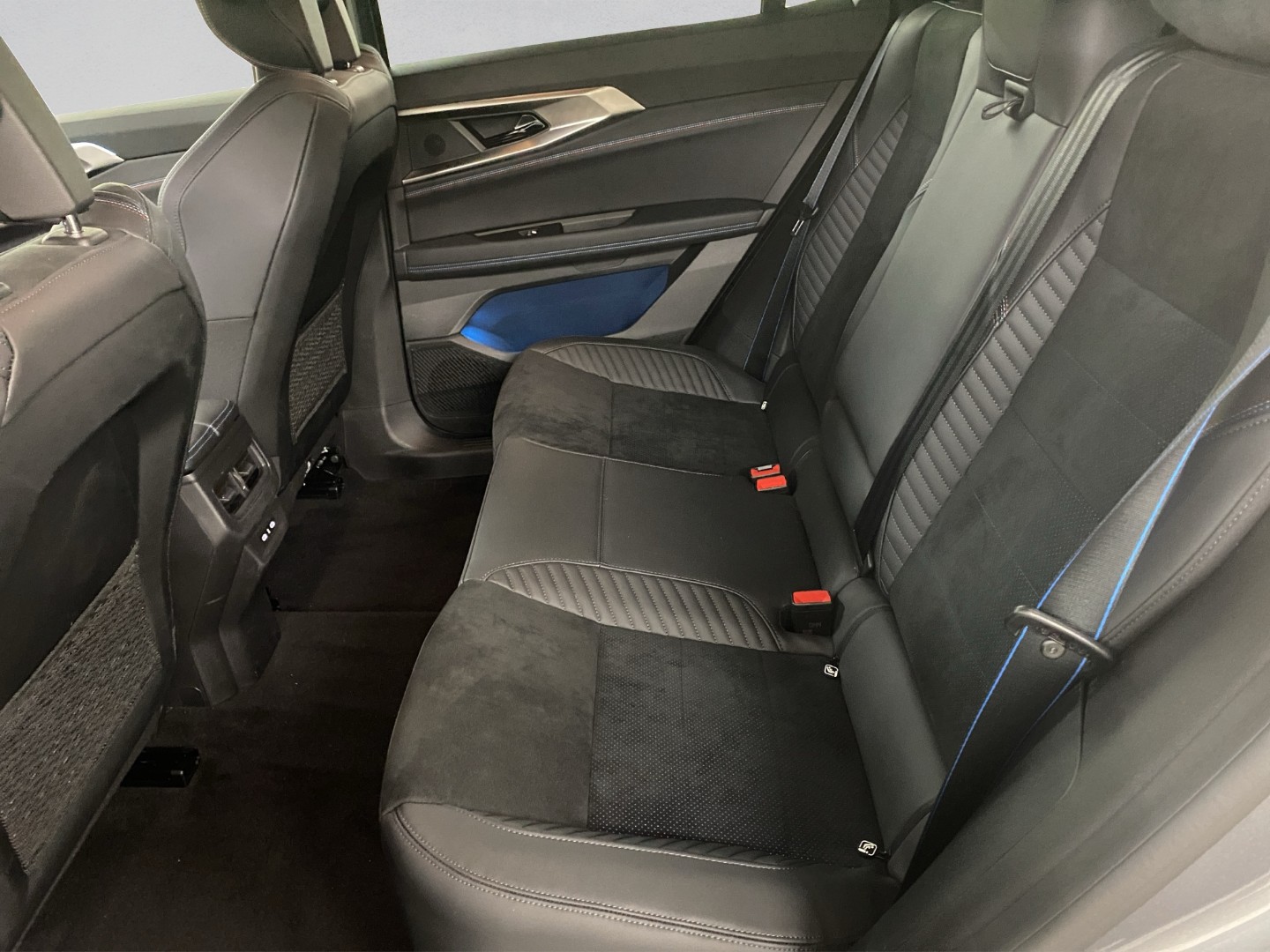 RENAULT Rafale 1.2 E-Tech Hybrid 200 Esprit Alpine-image-14