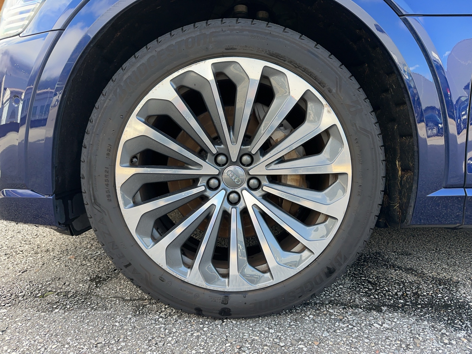 AUDI e-tron 55 Sportback S Line quattro-image-13