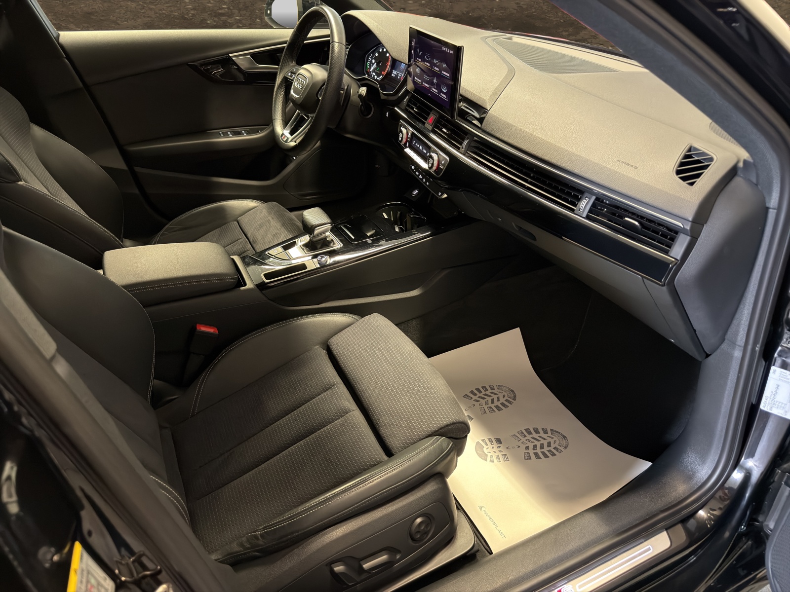 AUDI A4 Avant 40 g-tron S line S-tronic-image-12