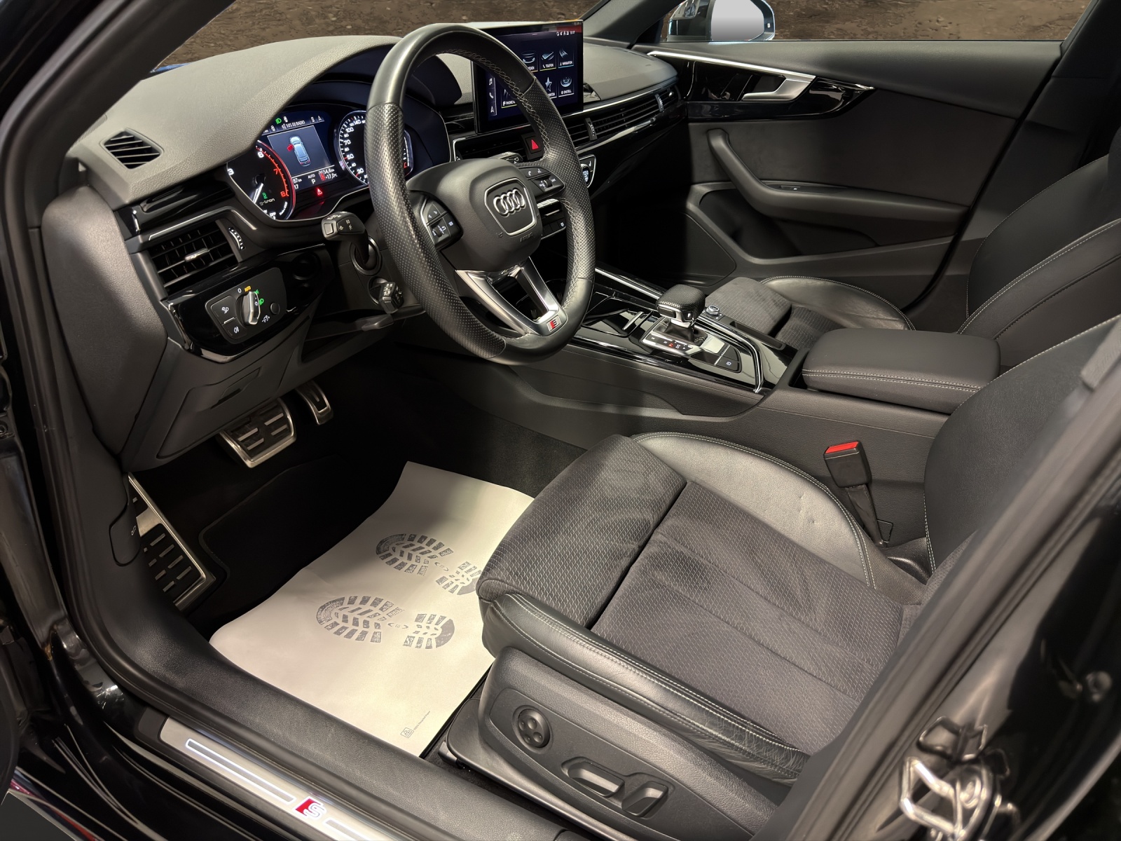AUDI A4 Avant 40 g-tron S line S-tronic-image-10
