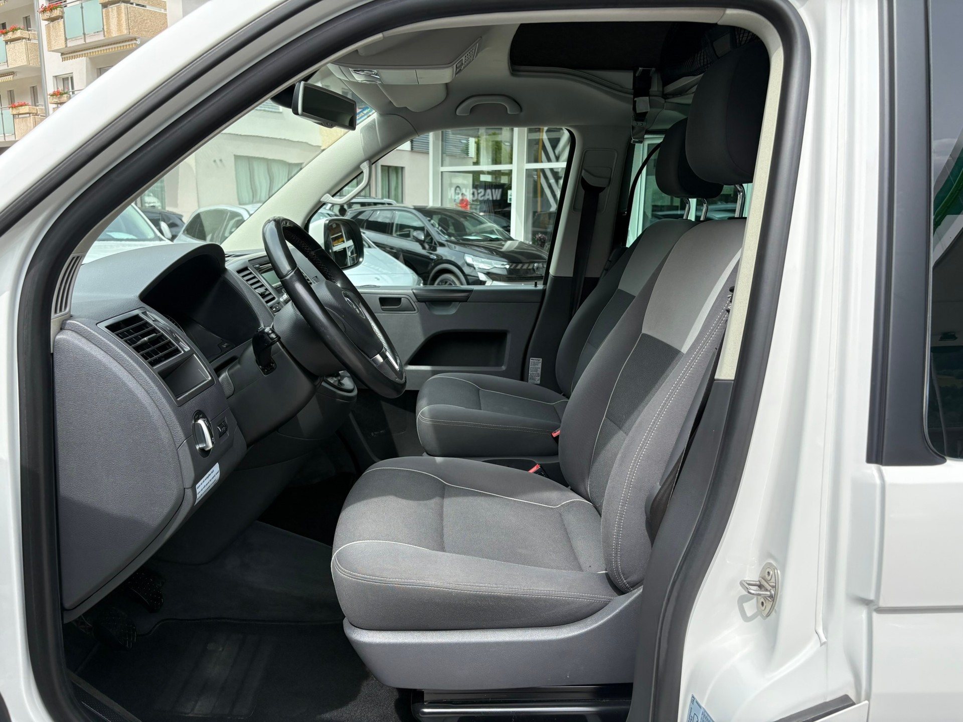 VW California TDI Beach Edition 4M-image-8