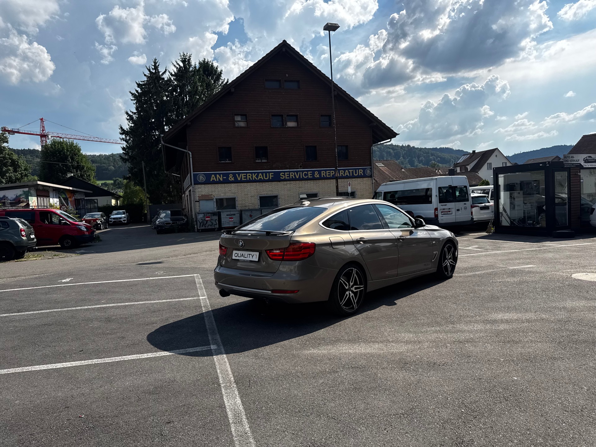 BMW 335i GT Sport Line Steptronic M-SPORT-image-6