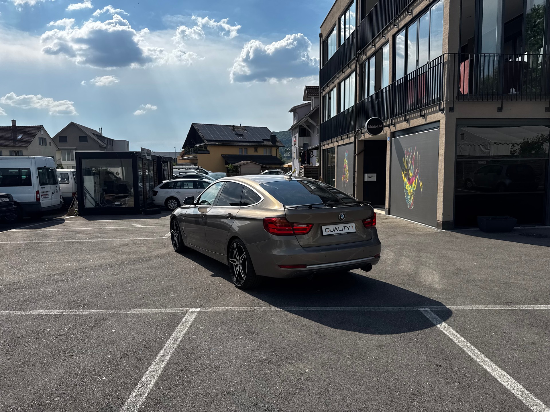 BMW 335i GT Sport Line Steptronic M-SPORT-image-7