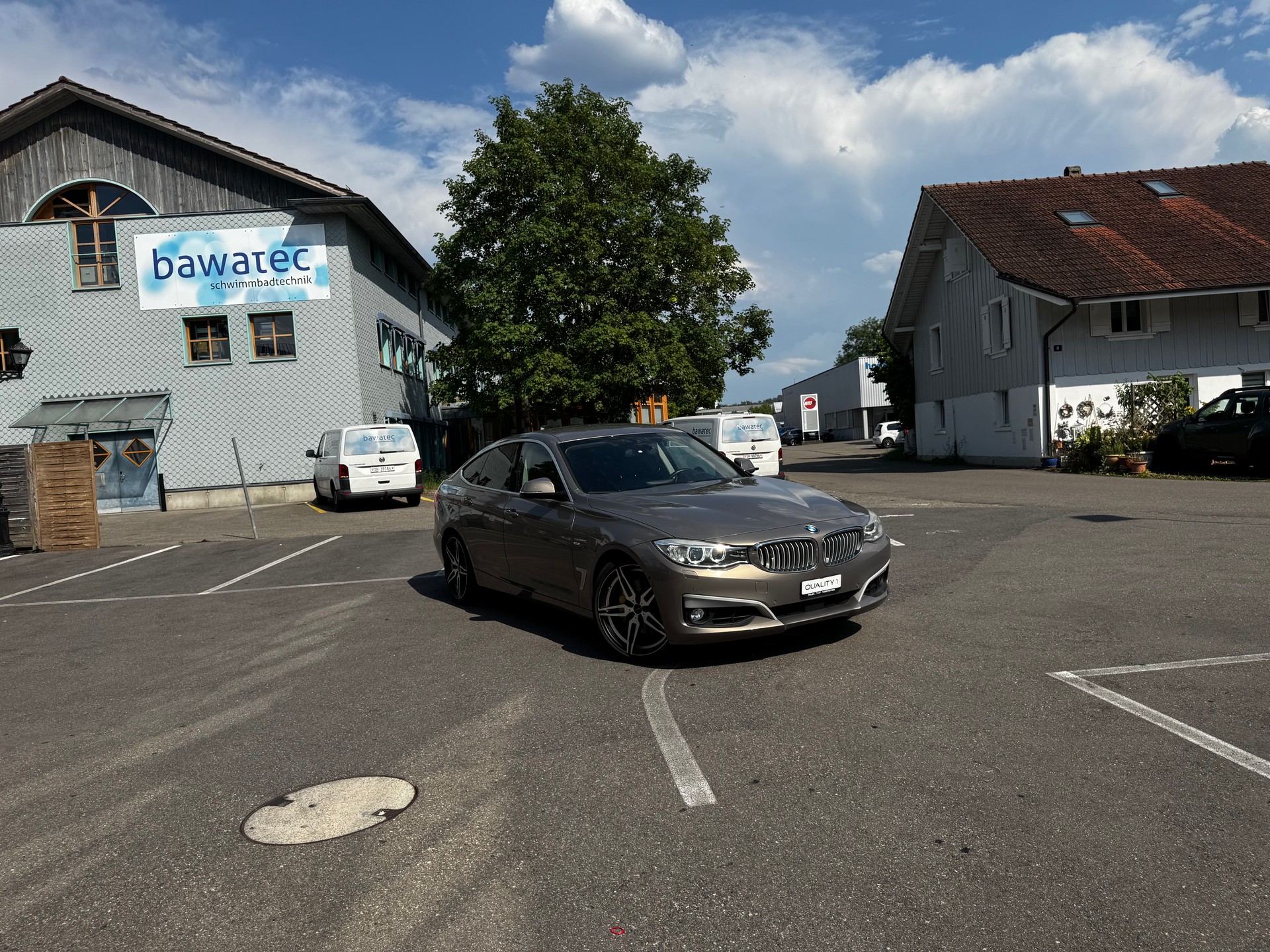 BMW 335i GT Sport Line Steptronic M-SPORT-image-1