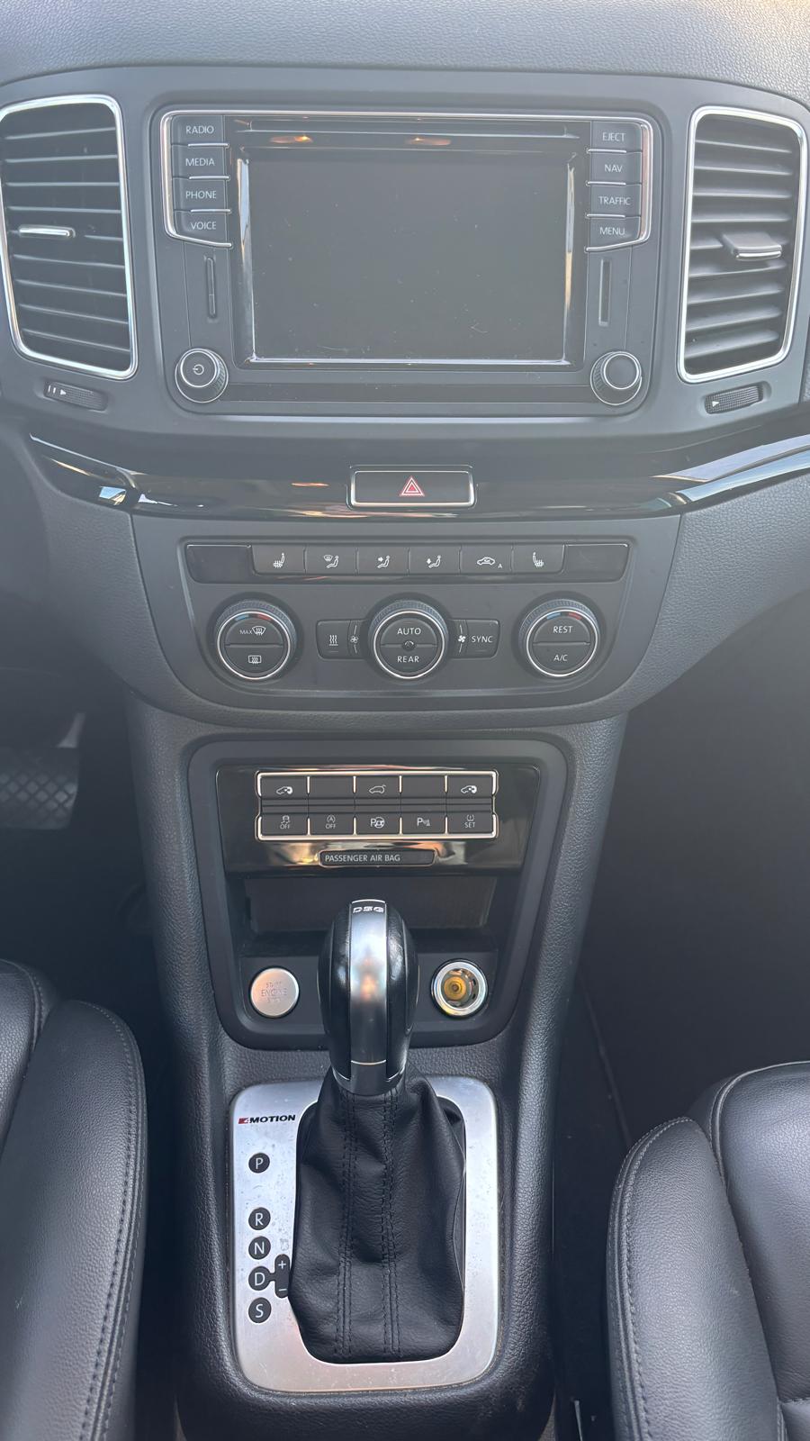 VW 2.0 TDI SCR Highline DSG 4m, frisch ab MFK, Standheizung, allrad, Anhängerkupplung-image-9