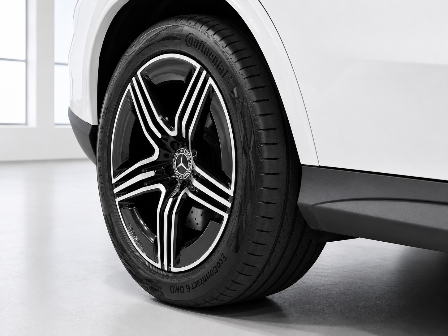 MERCEDES-BENZ GLC 300 AMG Line 4matic CH FAHRZEUG-image-21
