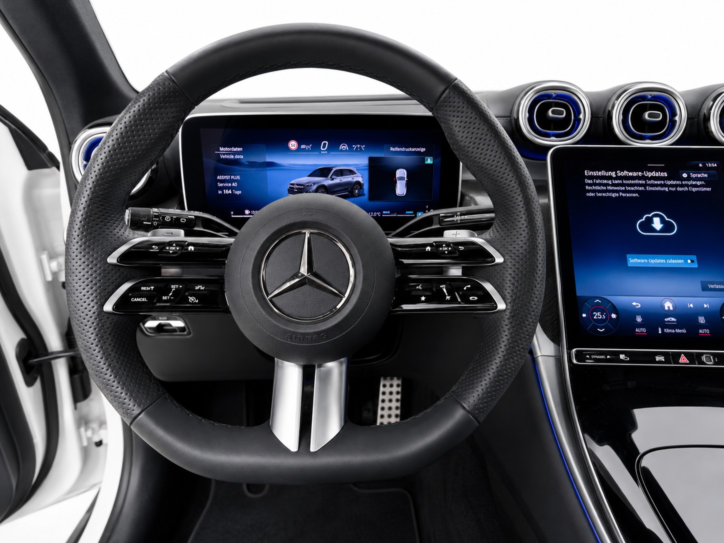 MERCEDES-BENZ GLC 300 AMG Line 4matic CH FAHRZEUG-image-15