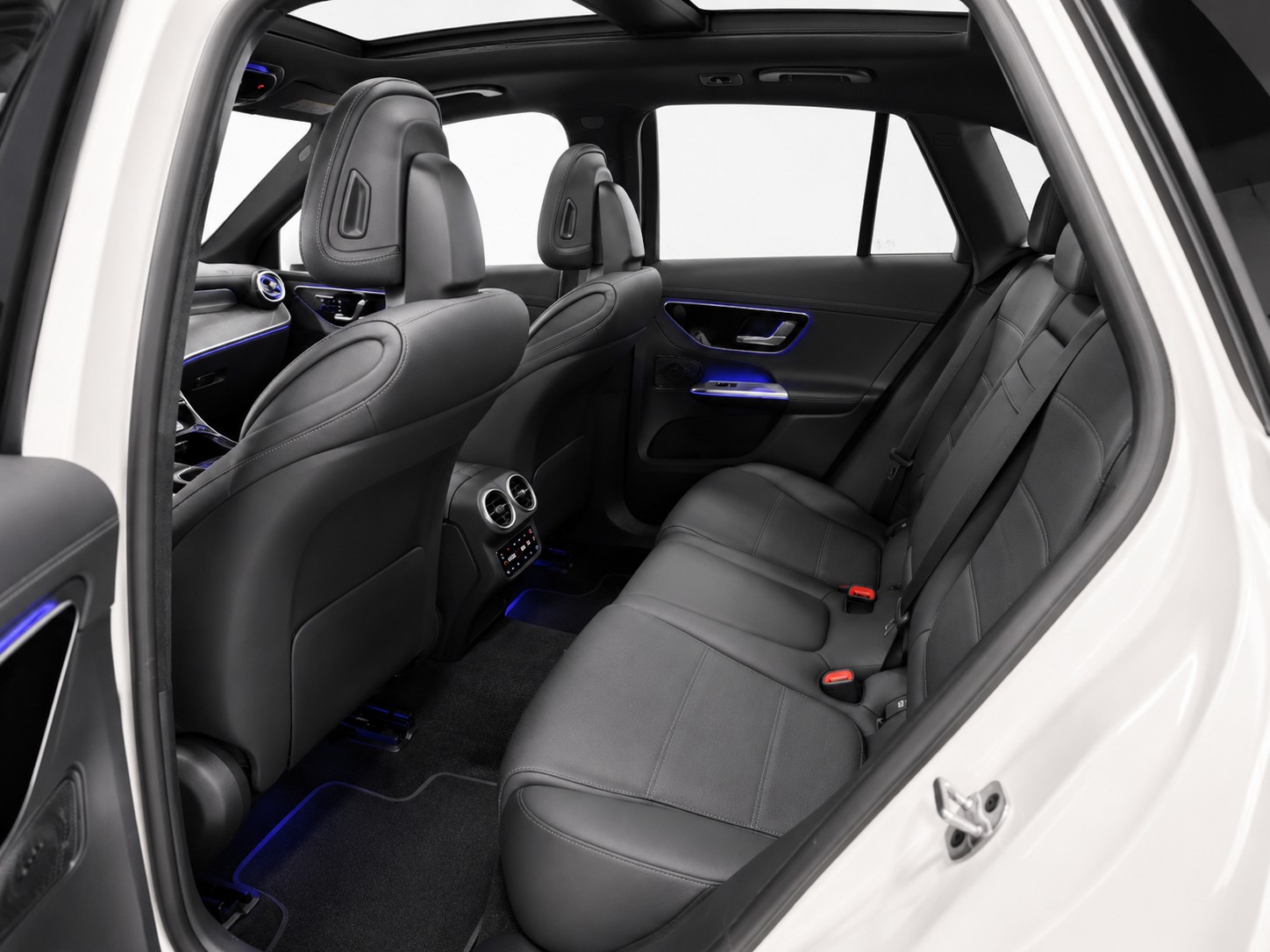MERCEDES-BENZ GLC 300 AMG Line 4matic CH FAHRZEUG-image-11