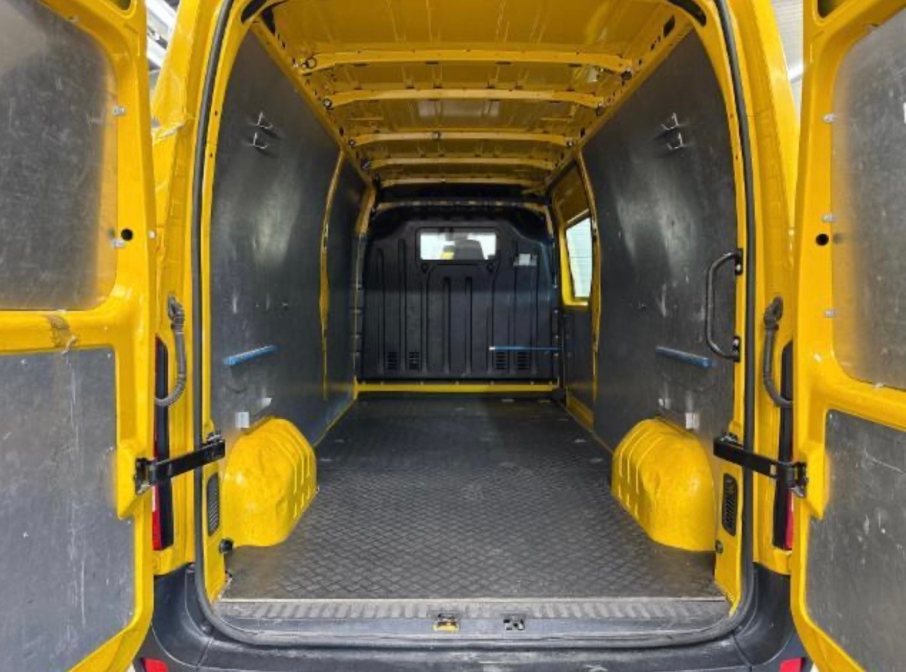 RENAULT Master T35 2.3dCi 135 L3H2-image-9