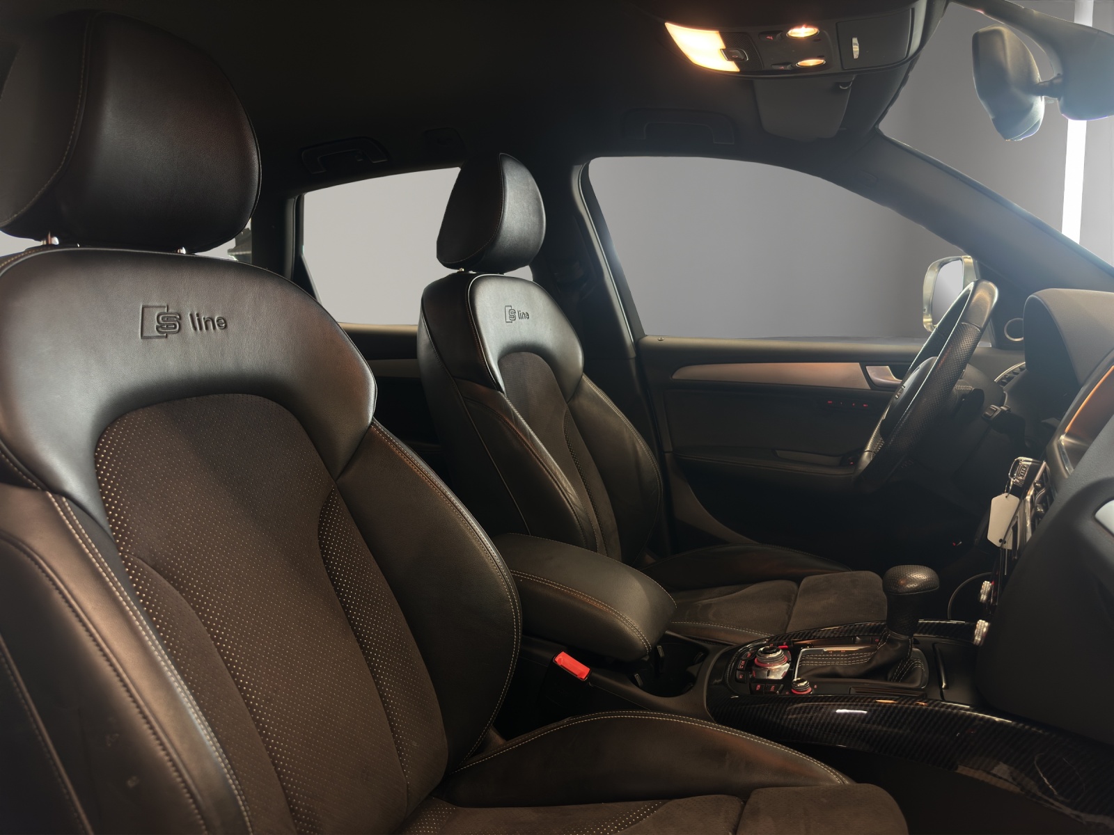 AUDI Q5 2.0 TFSI quattro tiptronic-image-12
