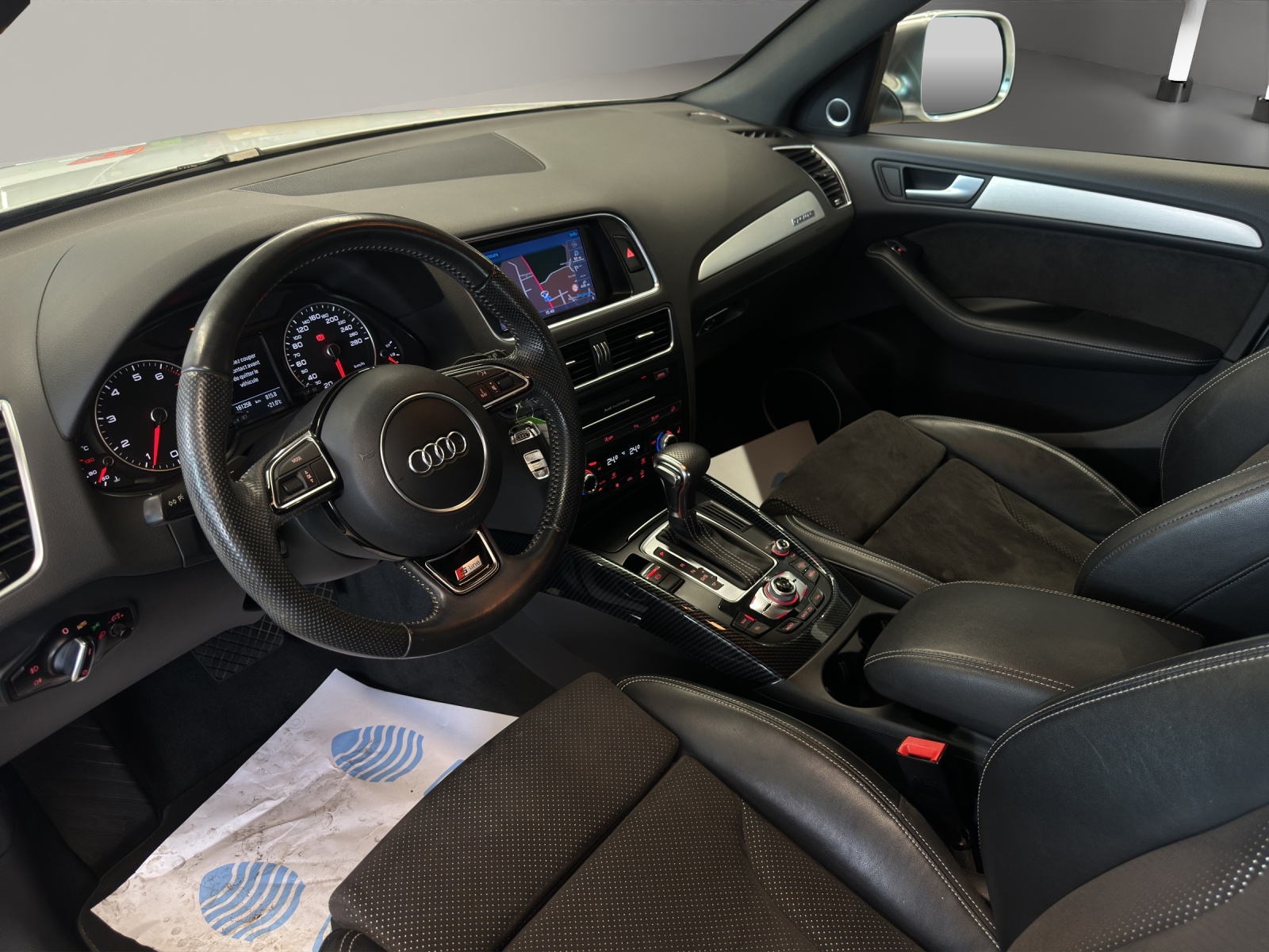 AUDI Q5 2.0 TFSI quattro tiptronic-image-9