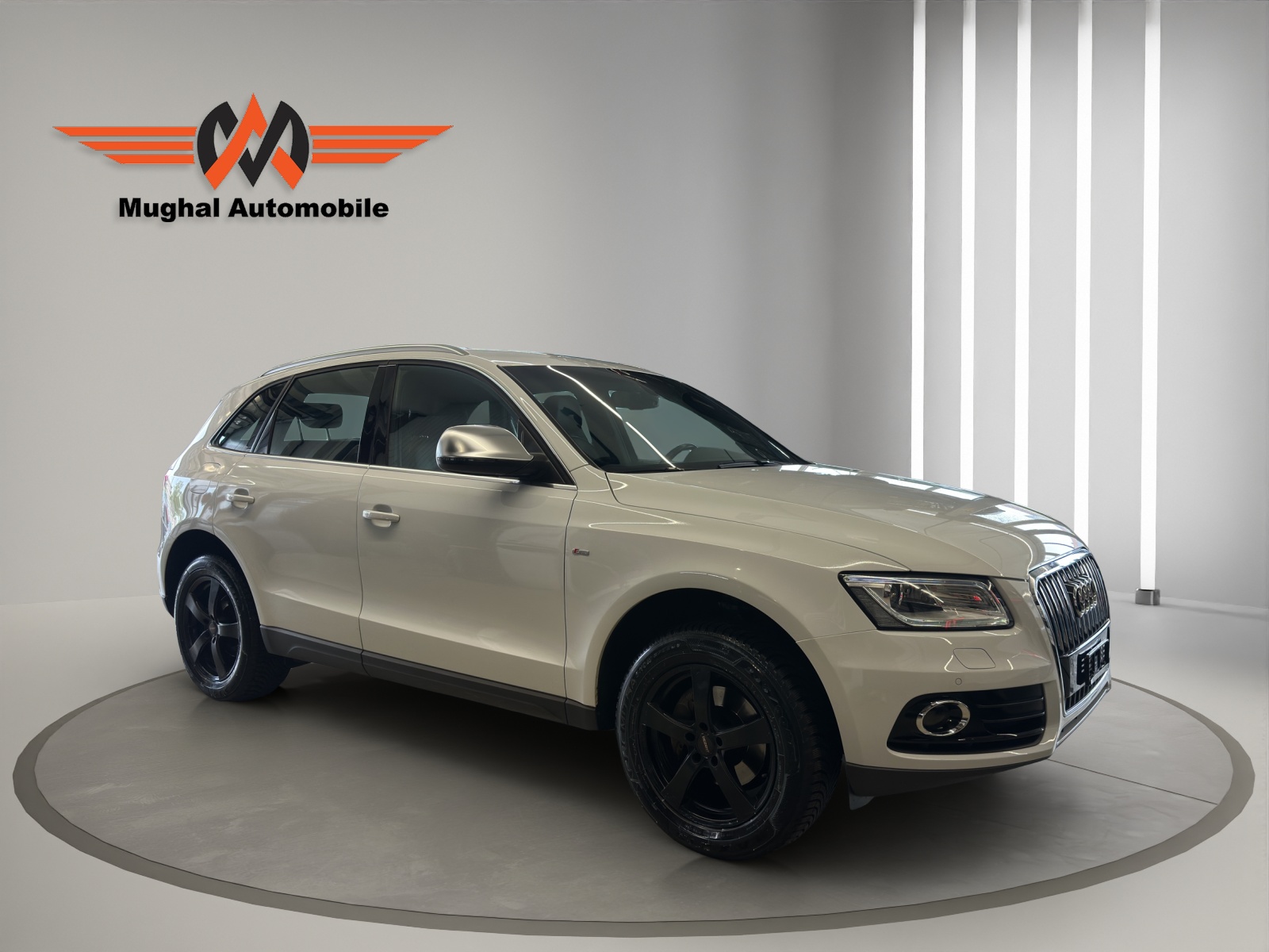 AUDI Q5 2.0 TFSI quattro tiptronic-image-6