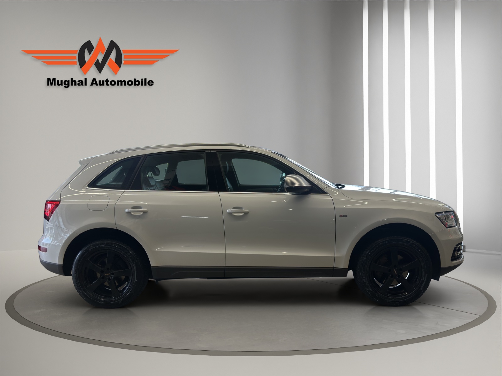 AUDI Q5 2.0 TFSI quattro tiptronic-image-5