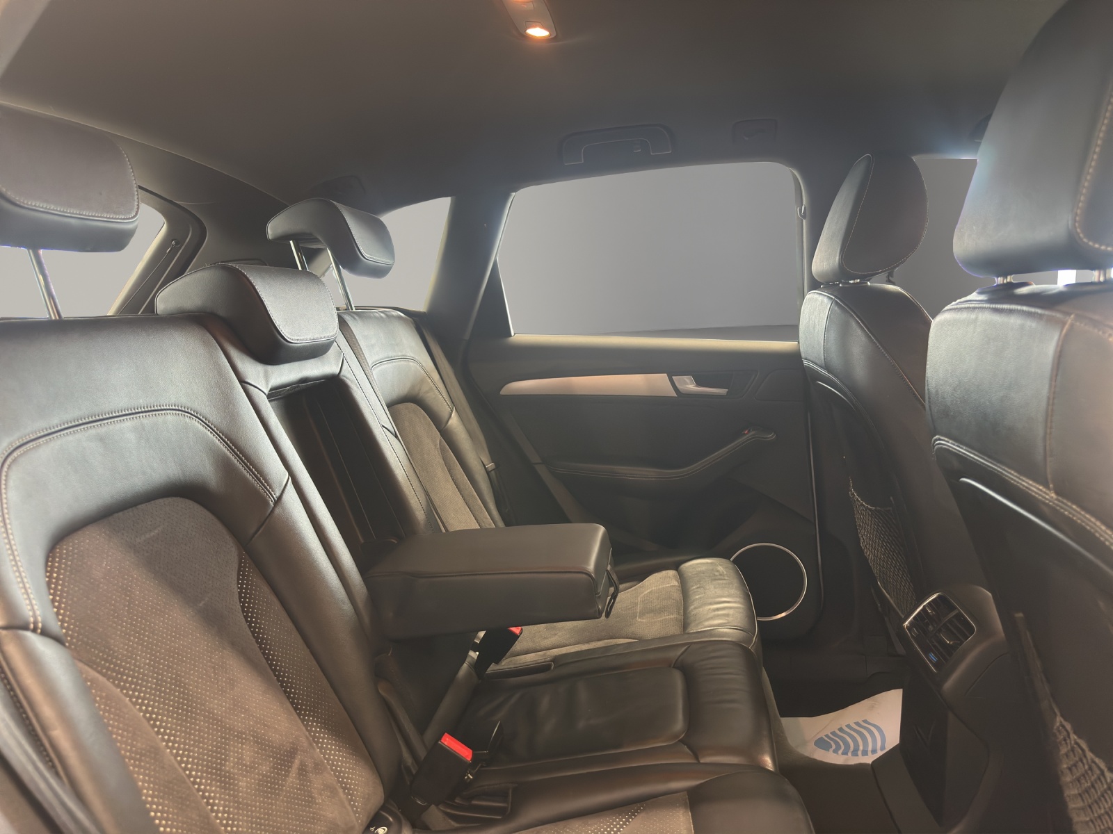 AUDI Q5 2.0 TFSI quattro tiptronic-image-13