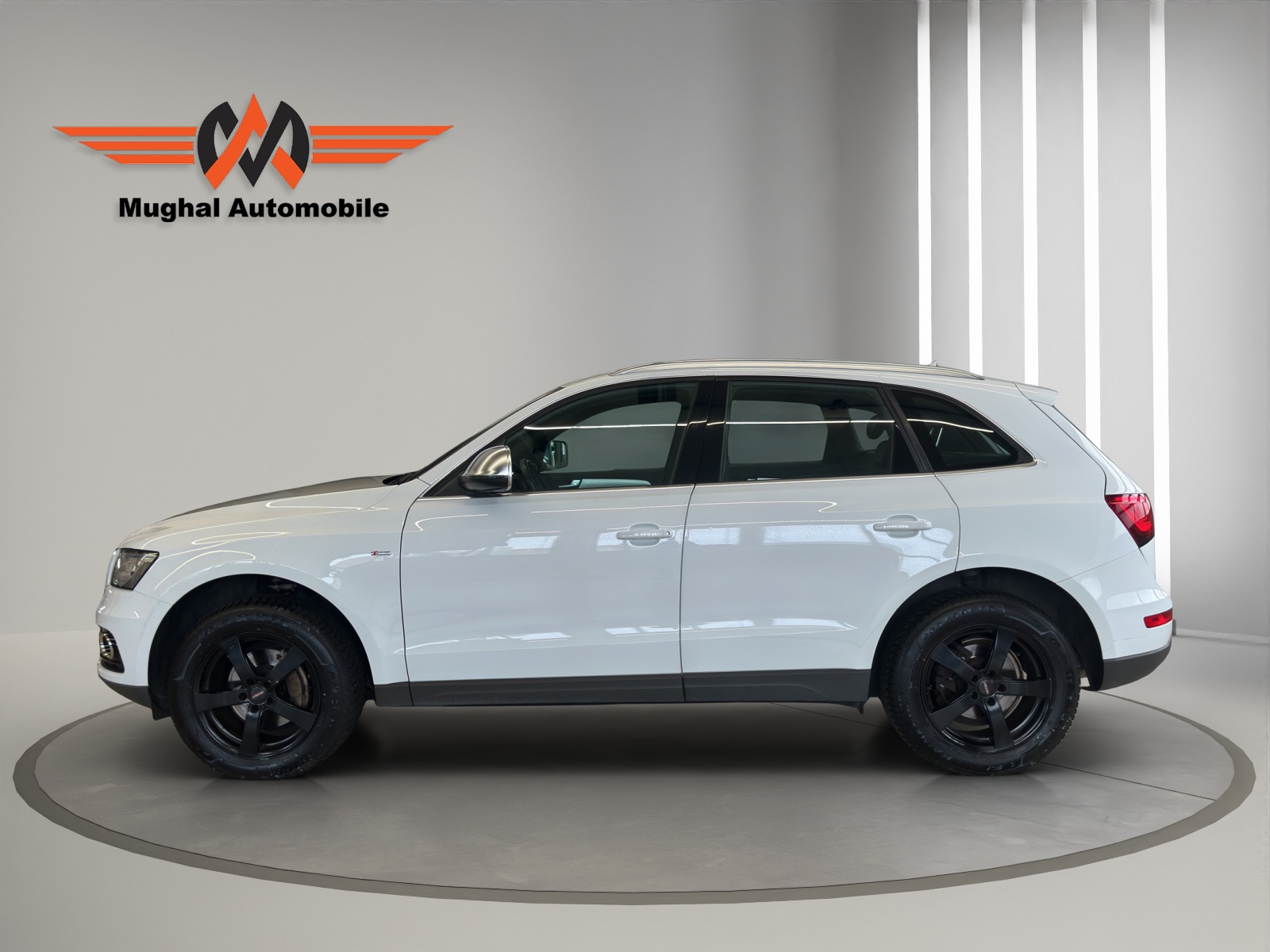 AUDI Q5 2.0 TFSI quattro tiptronic-image-1