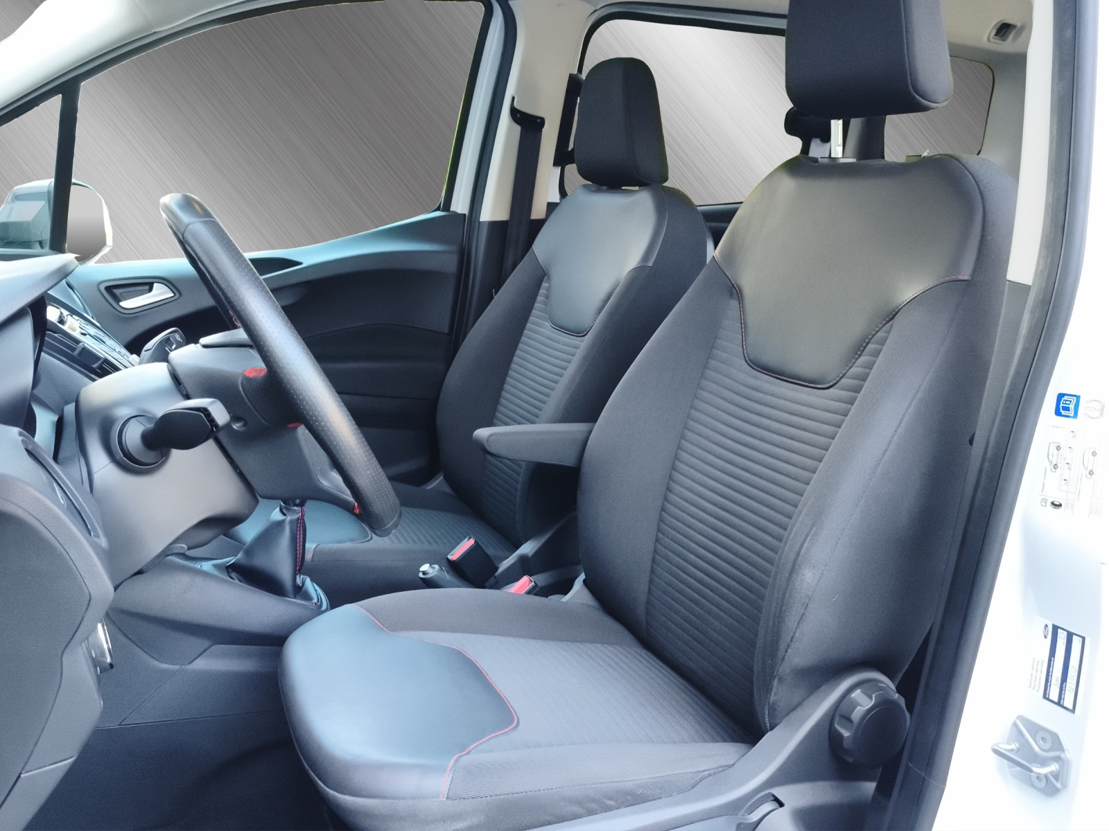 FORD TOURNEO COURIERier 1.0 EcoB 100 Sport-image-11