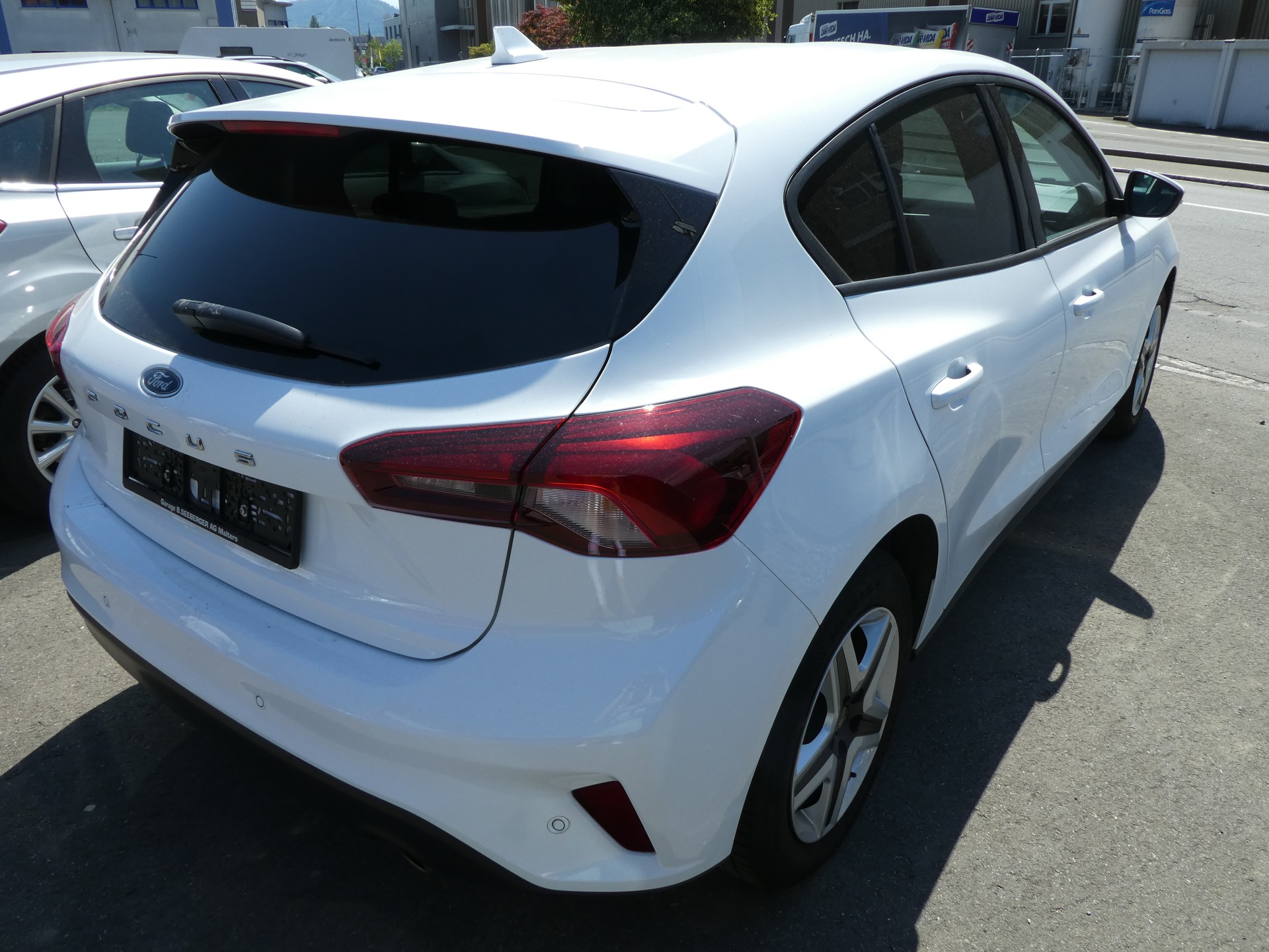 FORD Focus 1.0 SCTi Cool Connect-image-2