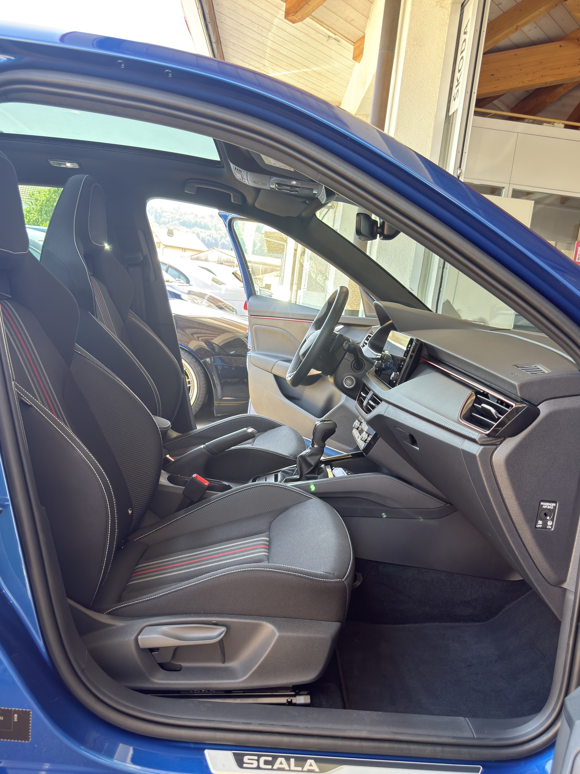 SKODA Scala 1.5 TSI Monte Carlo DSG-image-10