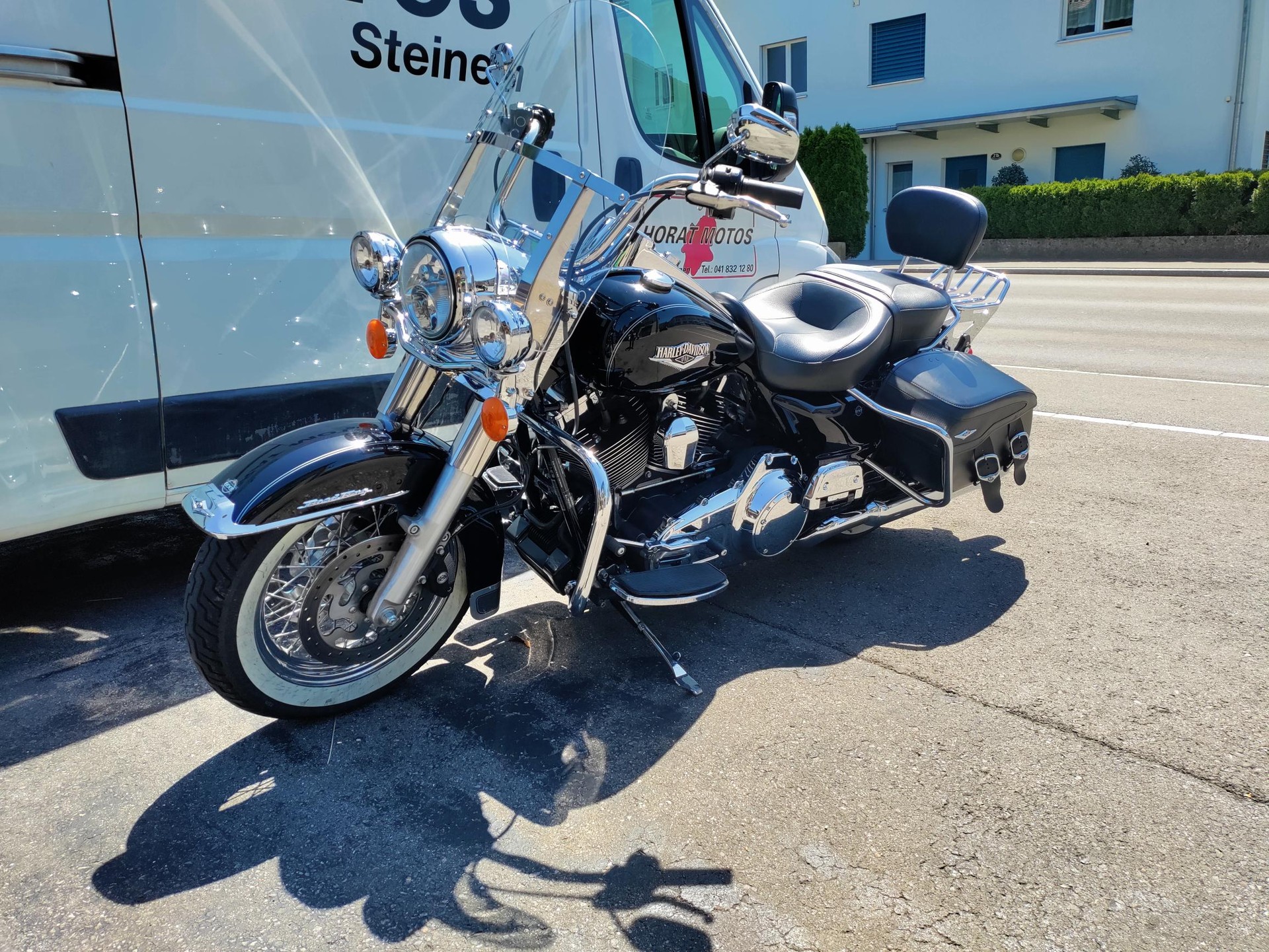 HARLEY-DAVIDSON FLHRC Road King Classic 103 ABS-image-5