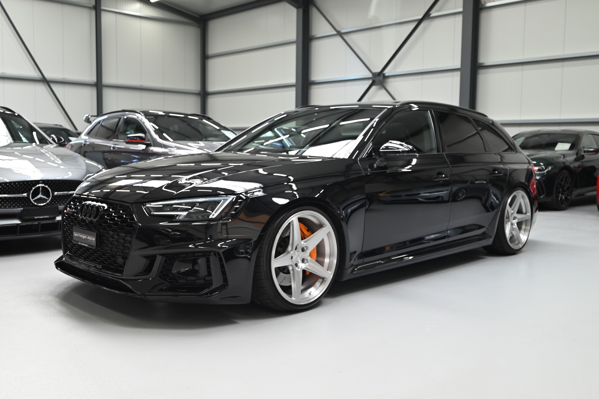 AUDI RS4 Avant 2.9 TFSI quattro tiptronic-image-0