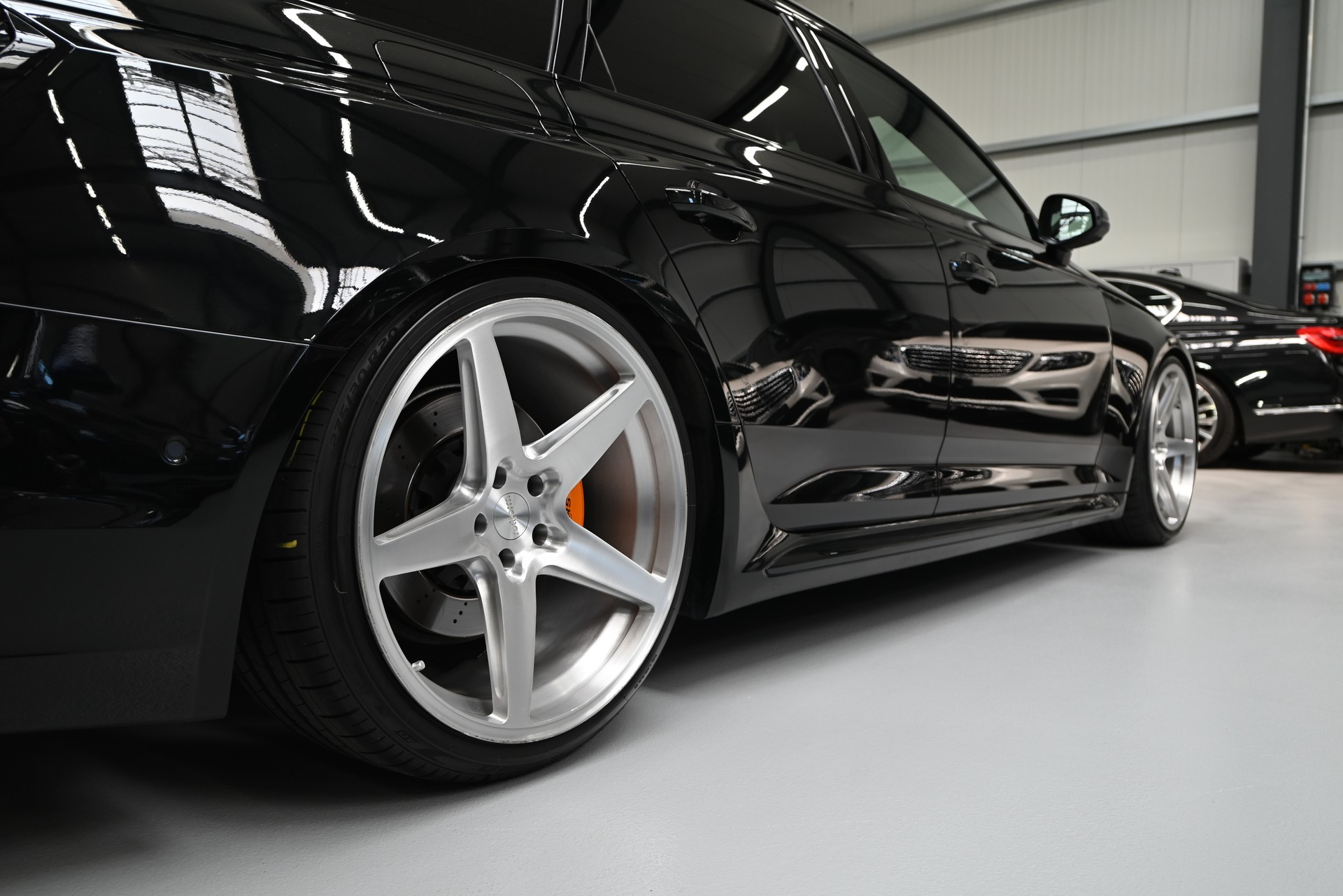 AUDI RS4 Avant 2.9 TFSI quattro tiptronic-image-5