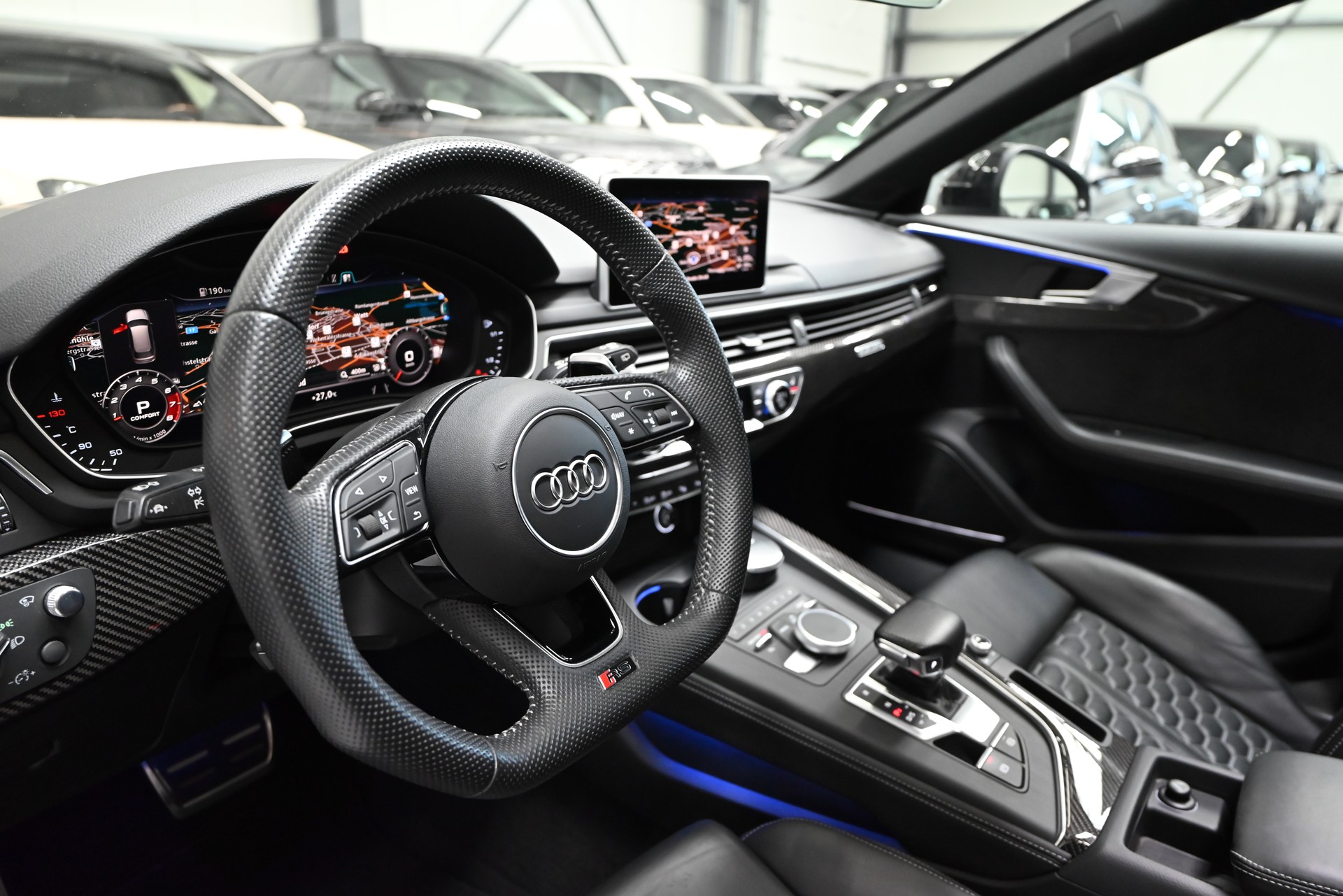 AUDI RS4 Avant 2.9 TFSI quattro tiptronic-image-17