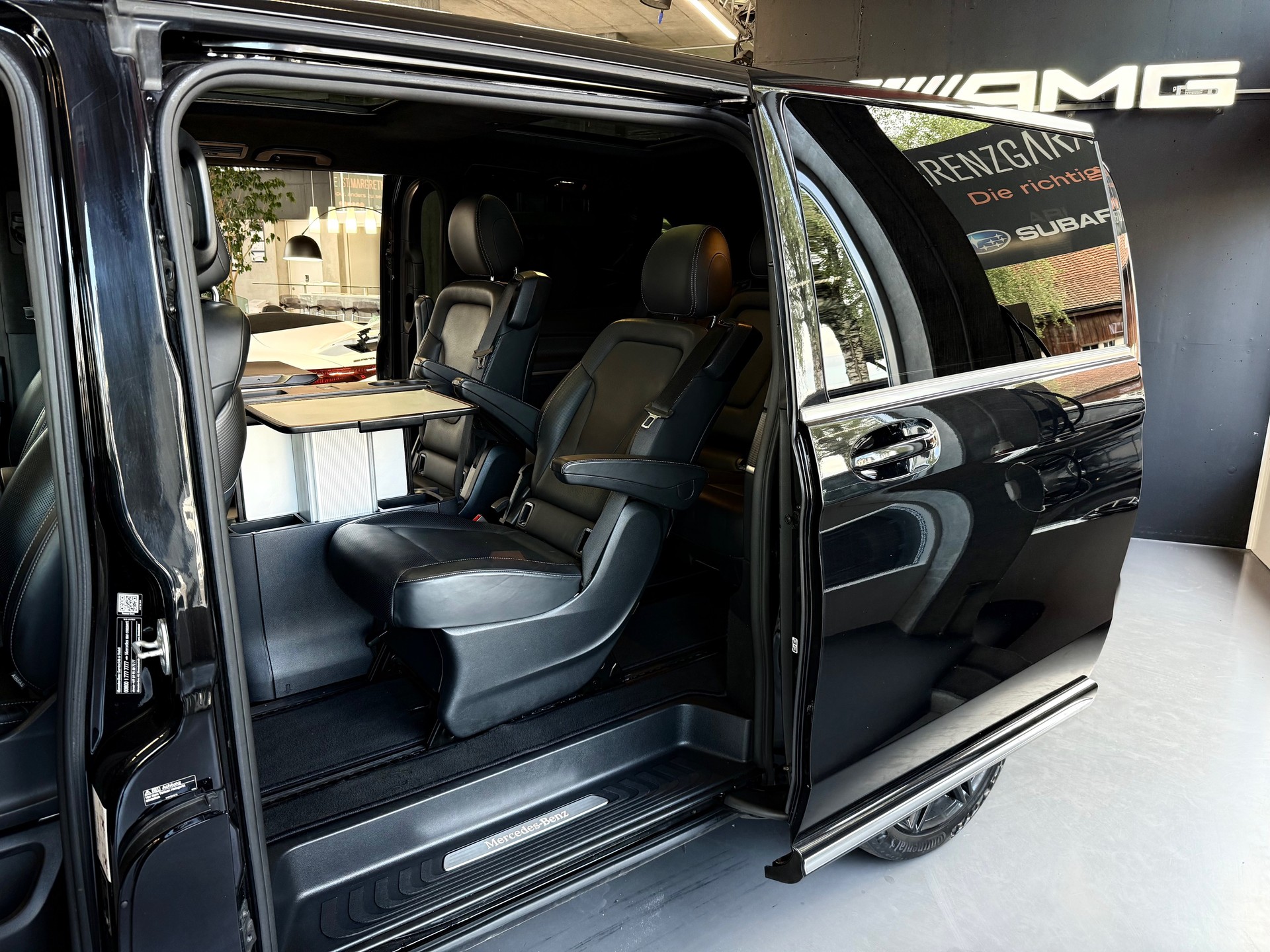 MERCEDES-BENZ V 300 d lang Exclusive 4Matic 9G-Tronic-image-5