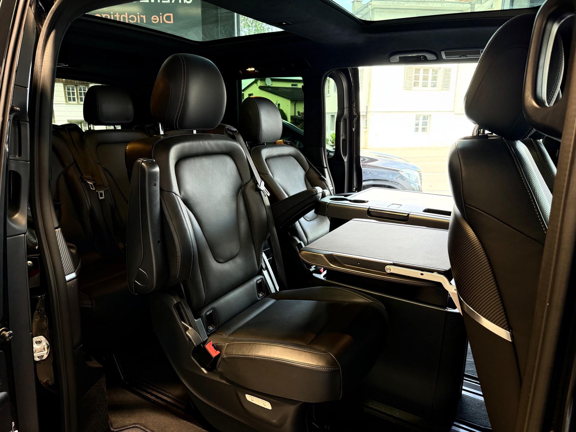 MERCEDES-BENZ V 300 d lang Exclusive 4Matic 9G-Tronic-image-7