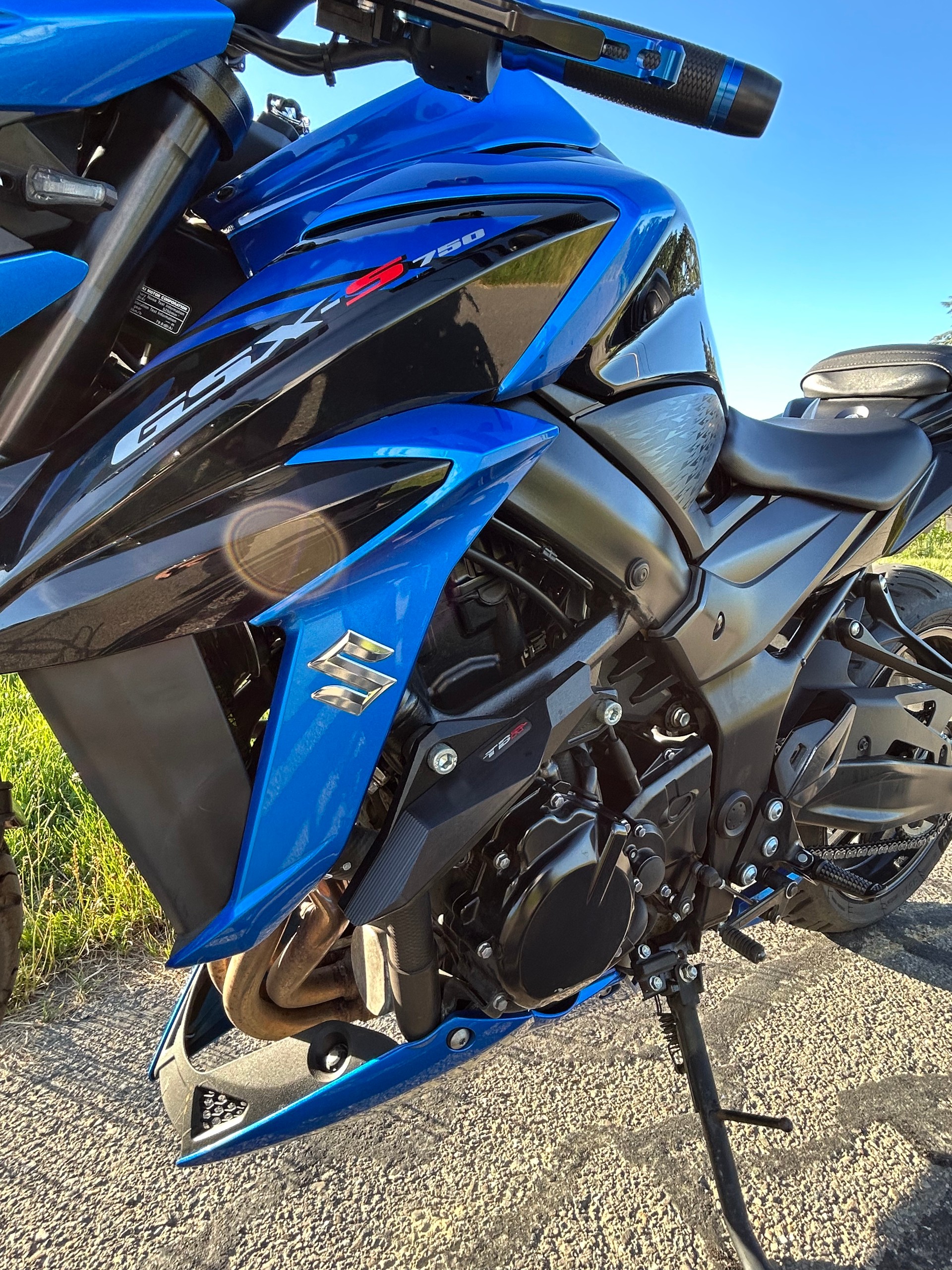 SUZUKI GSX-S 750
