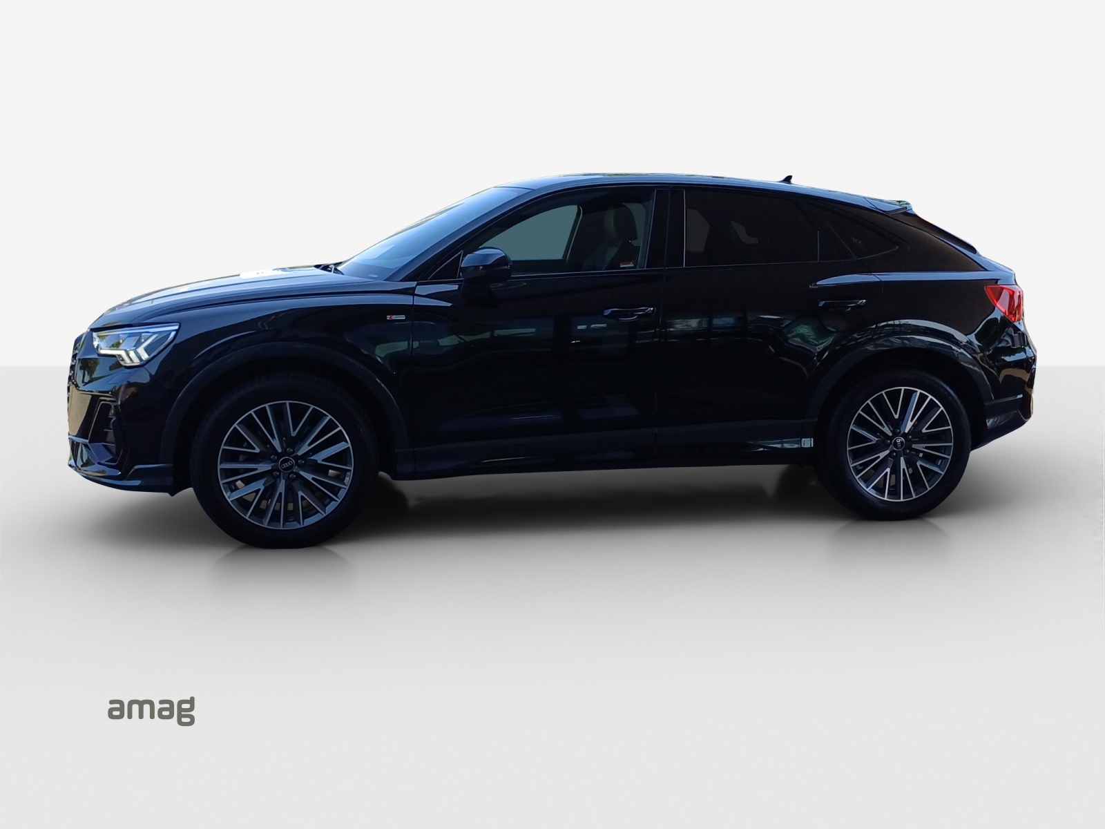 AUDI Q3 Sportback 40 TFSI S line quattro S-tronic-image-1