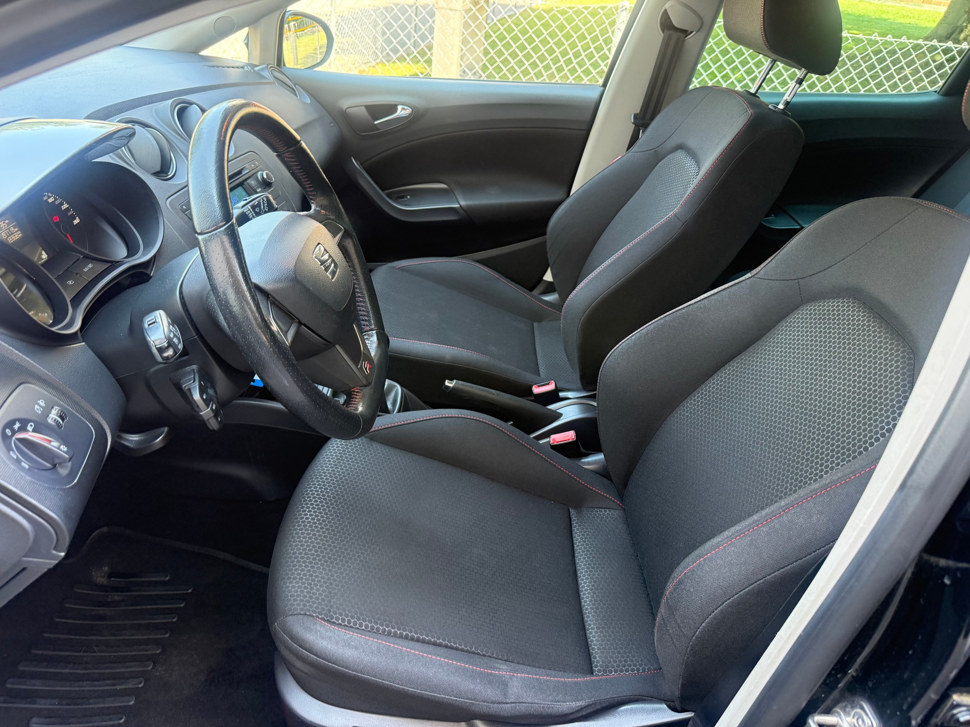 SEAT Ibiza 1.2 TSI FR-image-6