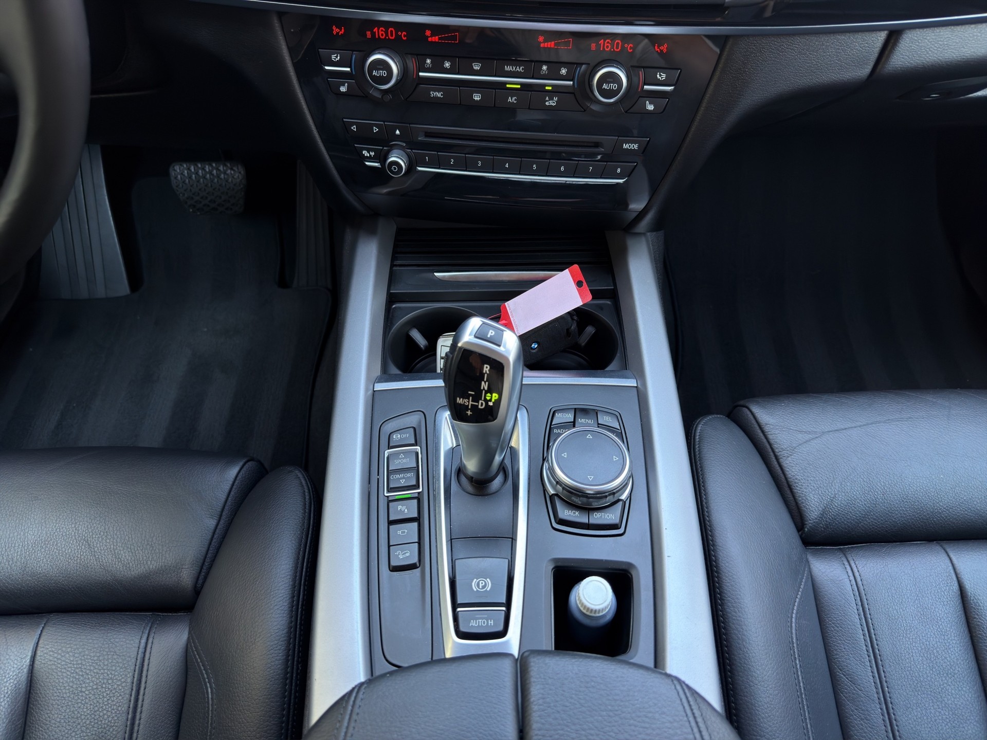 BMW X5 xDrive 30d Steptronic-image-15