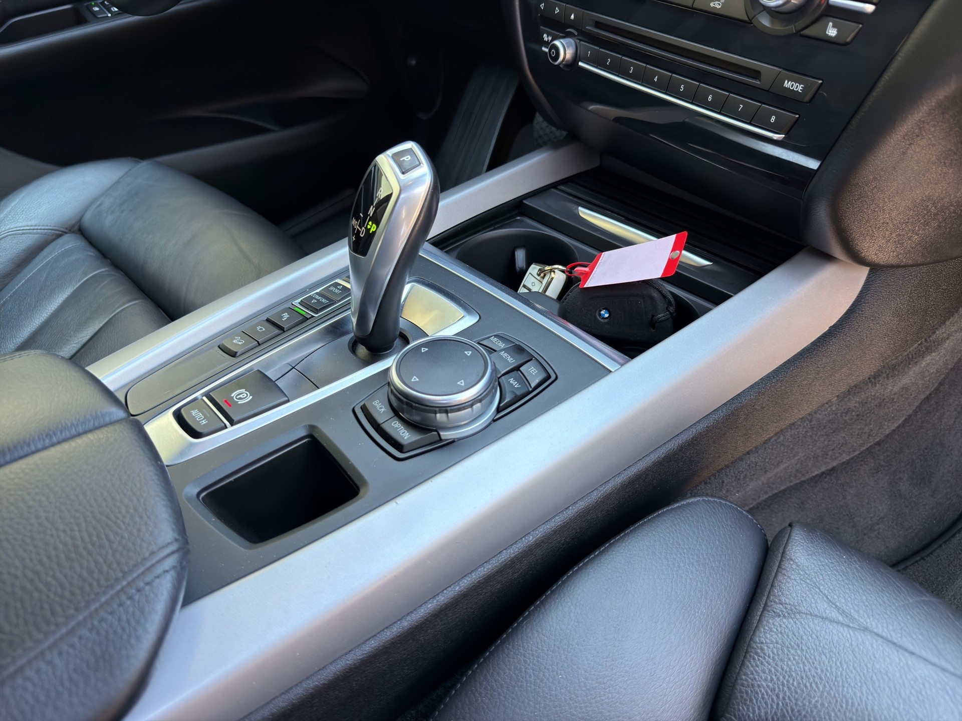 BMW X5 xDrive 30d Steptronic-image-17
