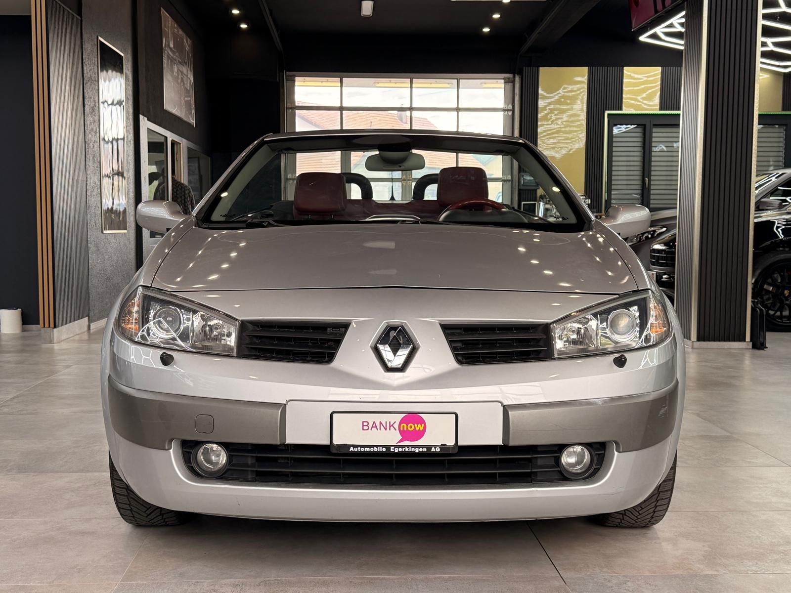 RENAULT Mégane C-C 2.0 16V T Dynamic Confort-image-2
