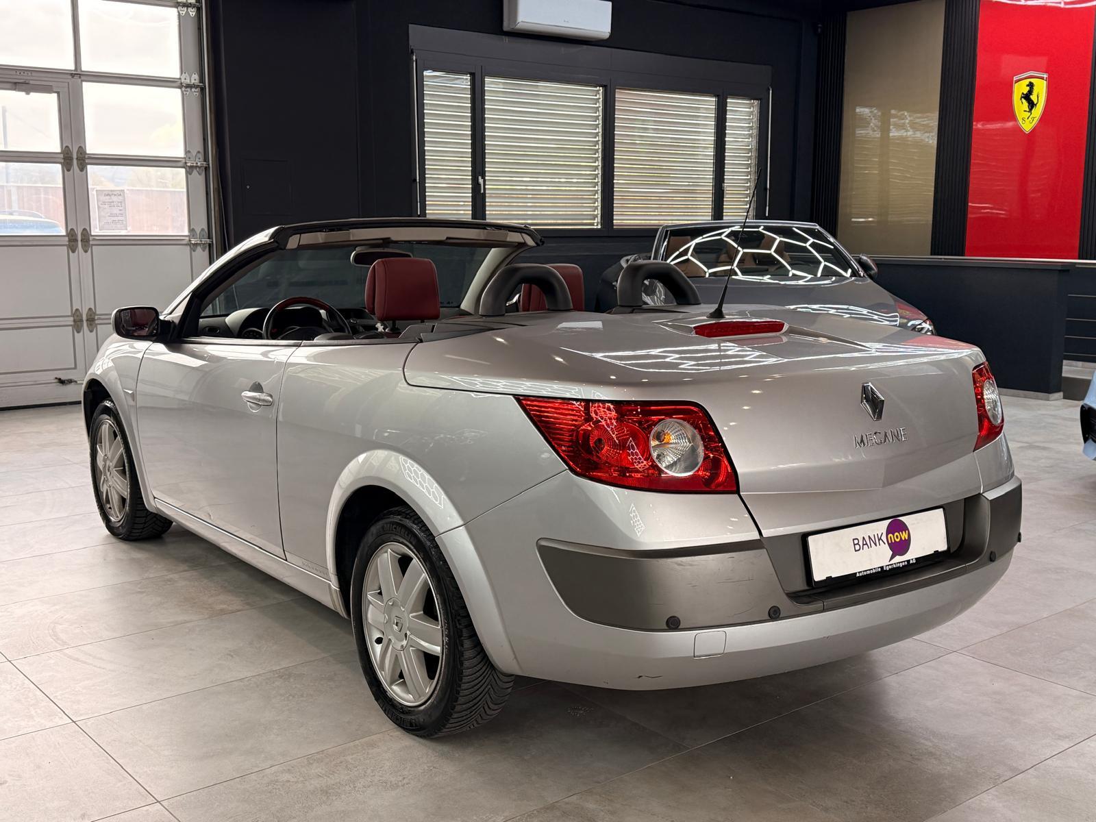 RENAULT Mégane C-C 2.0 16V T Dynamic Confort-image-7