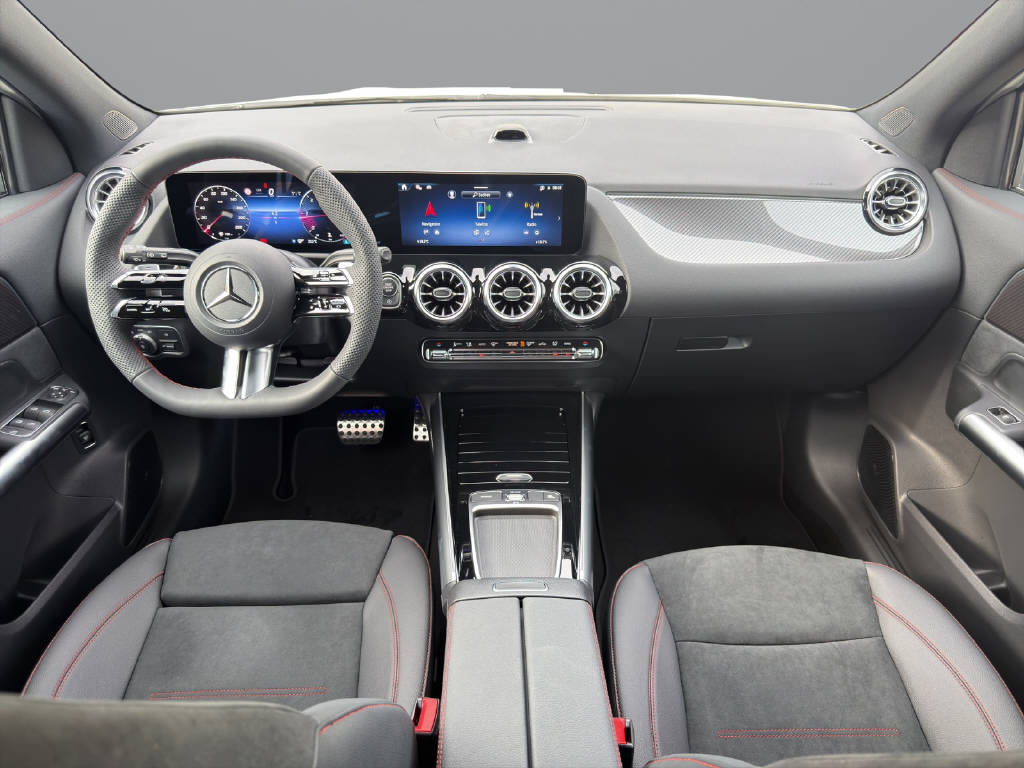 MERCEDES-BENZ GLA 220 d Swiss Star AMG Line 4matic-image-8