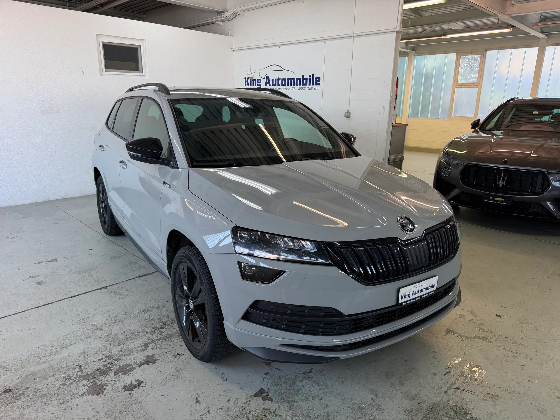 SKODA Karoq 2.0 TSI SportLine 4x4 DSG | CH-Auto | Aus 1-Hand | Frisch MFK | RF-Kamera-image-3