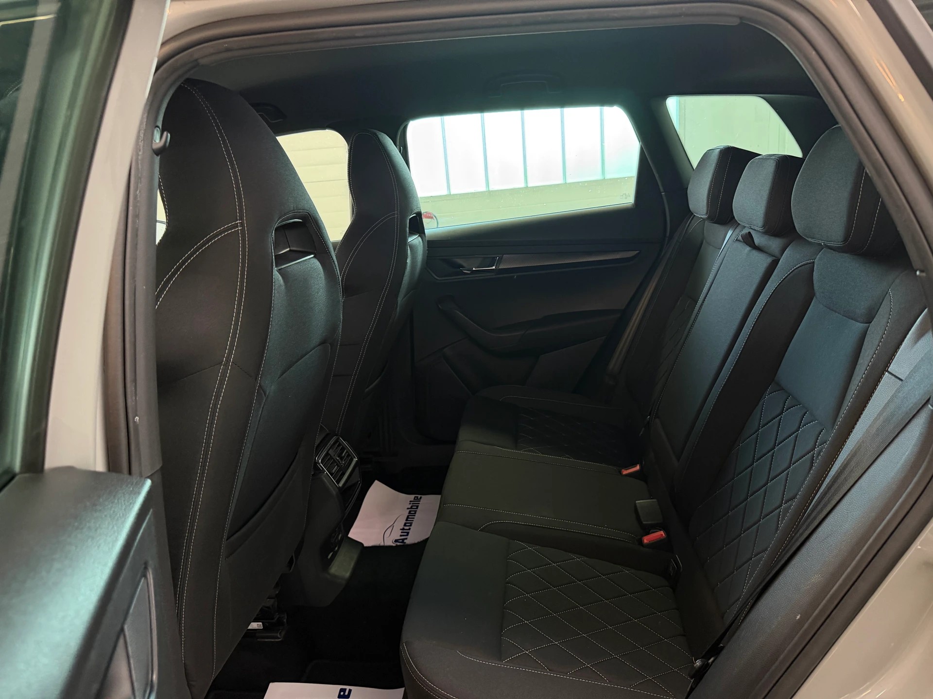 SKODA Karoq 2.0 TSI SportLine 4x4 DSG | CH-Auto | Aus 1-Hand | Frisch MFK | RF-Kamera-image-10