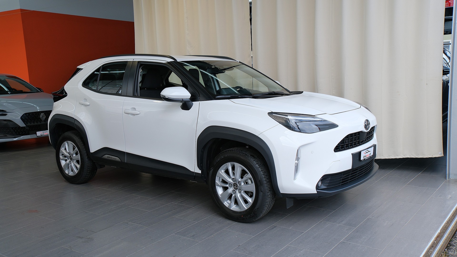 TOYOTA Yaris Cross 1.5 Trend e-CVT-image-28