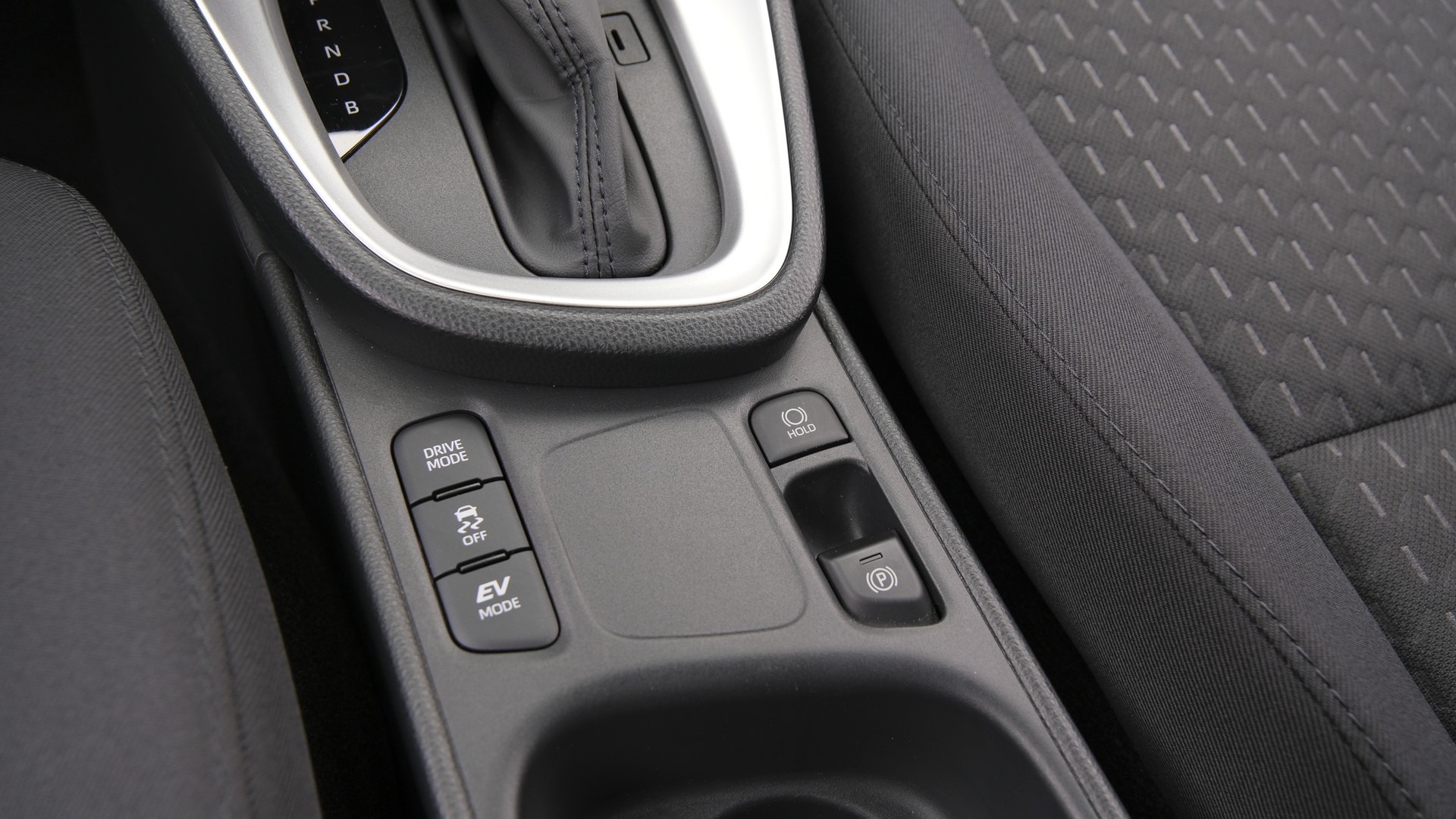TOYOTA Yaris Cross 1.5 Trend e-CVT-image-19