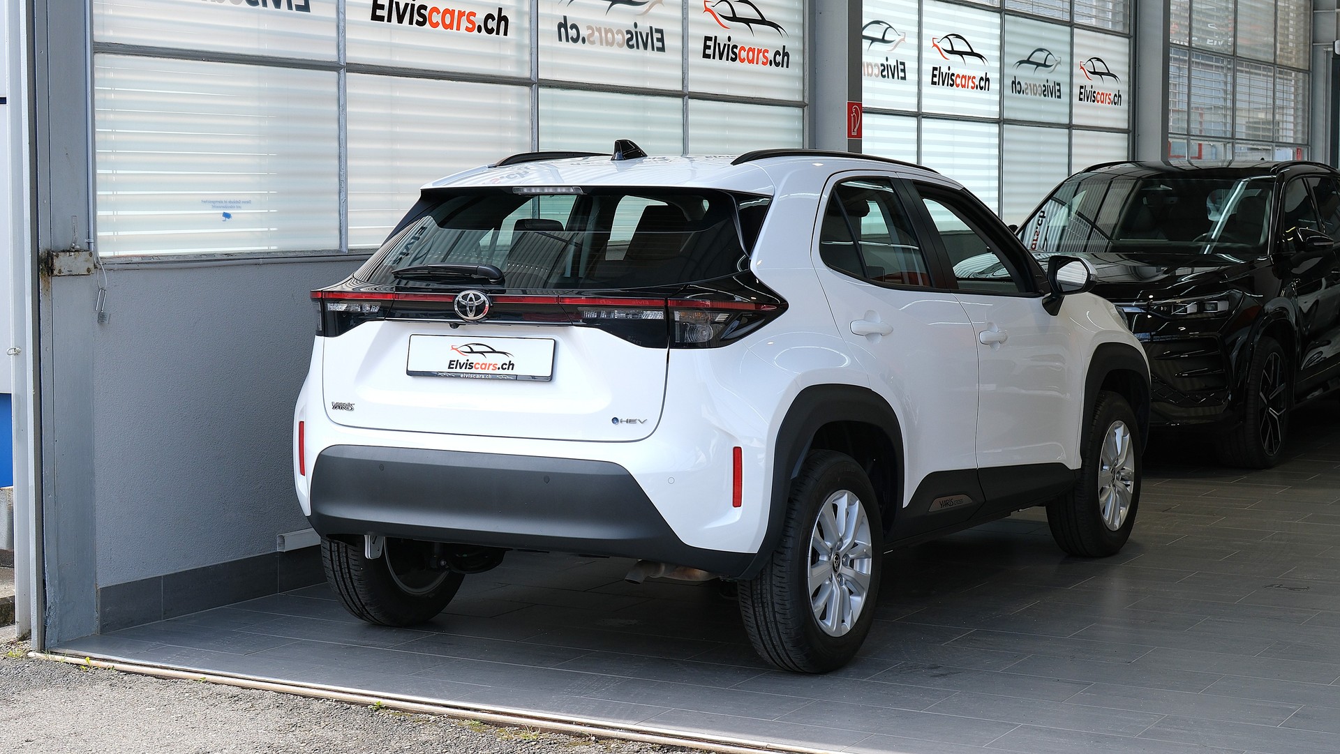 TOYOTA Yaris Cross 1.5 Trend e-CVT-image-25